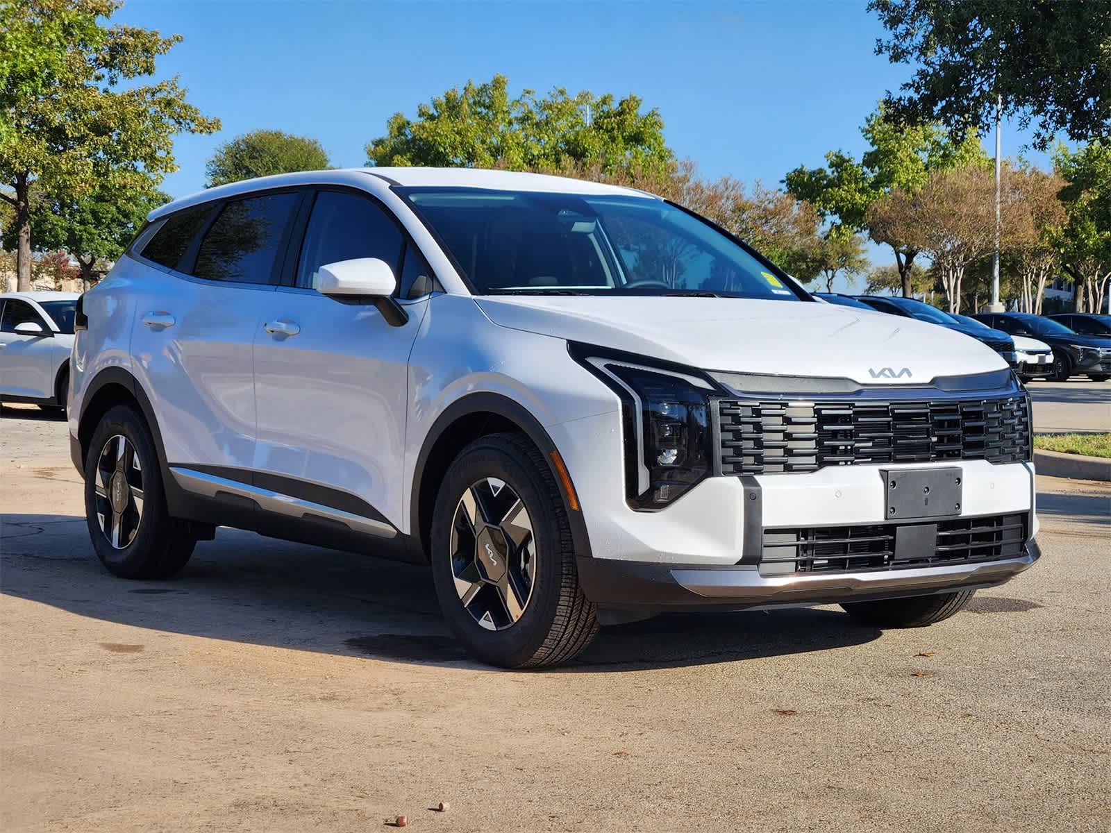 Thumbnail: 2026 Kia Sportage - 3