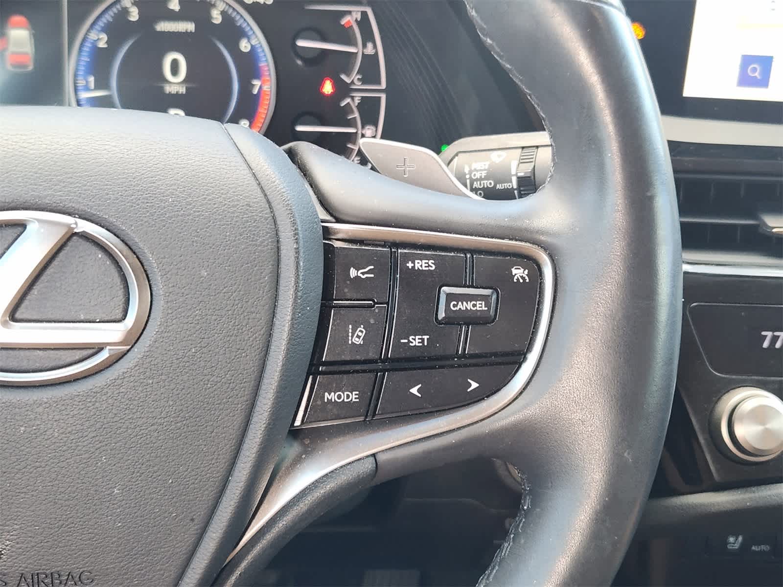 Thumbnail: 2024 Lexus ES - 28