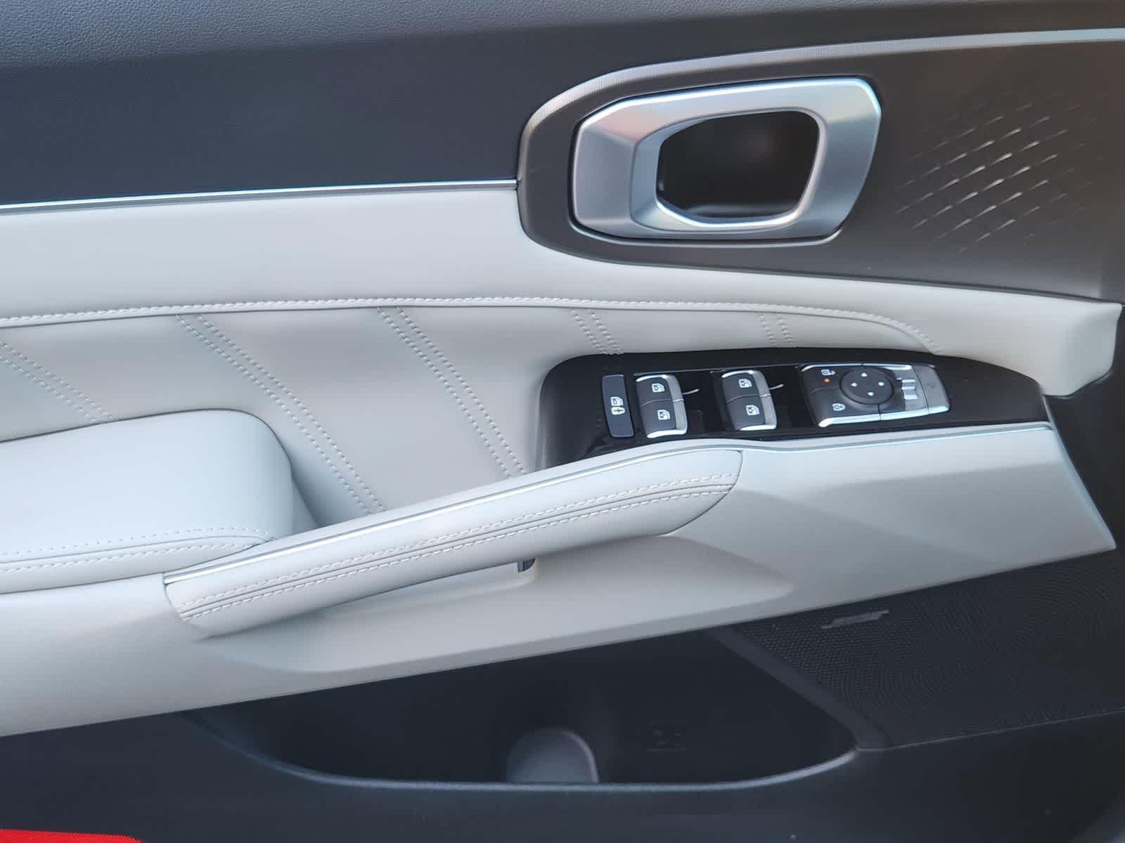 Thumbnail: 2026 Kia Sorento - 19