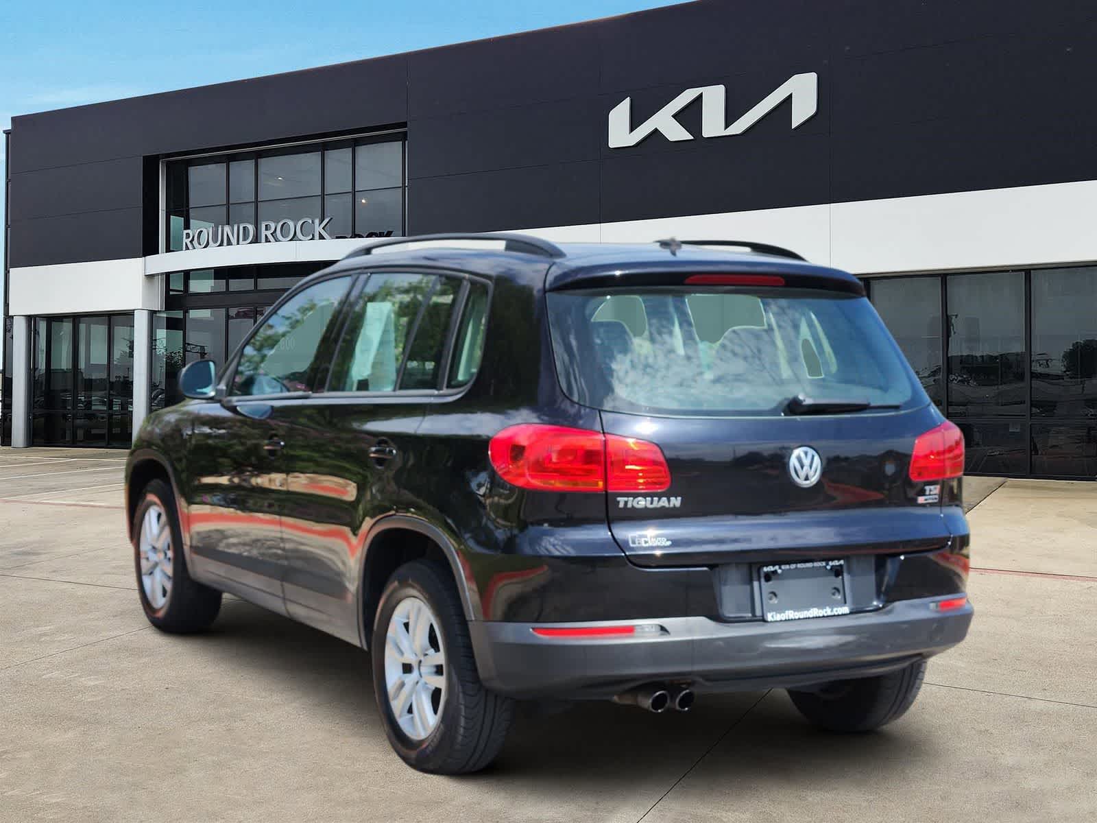 Thumbnail: 2016 Volkswagen Tiguan - 5