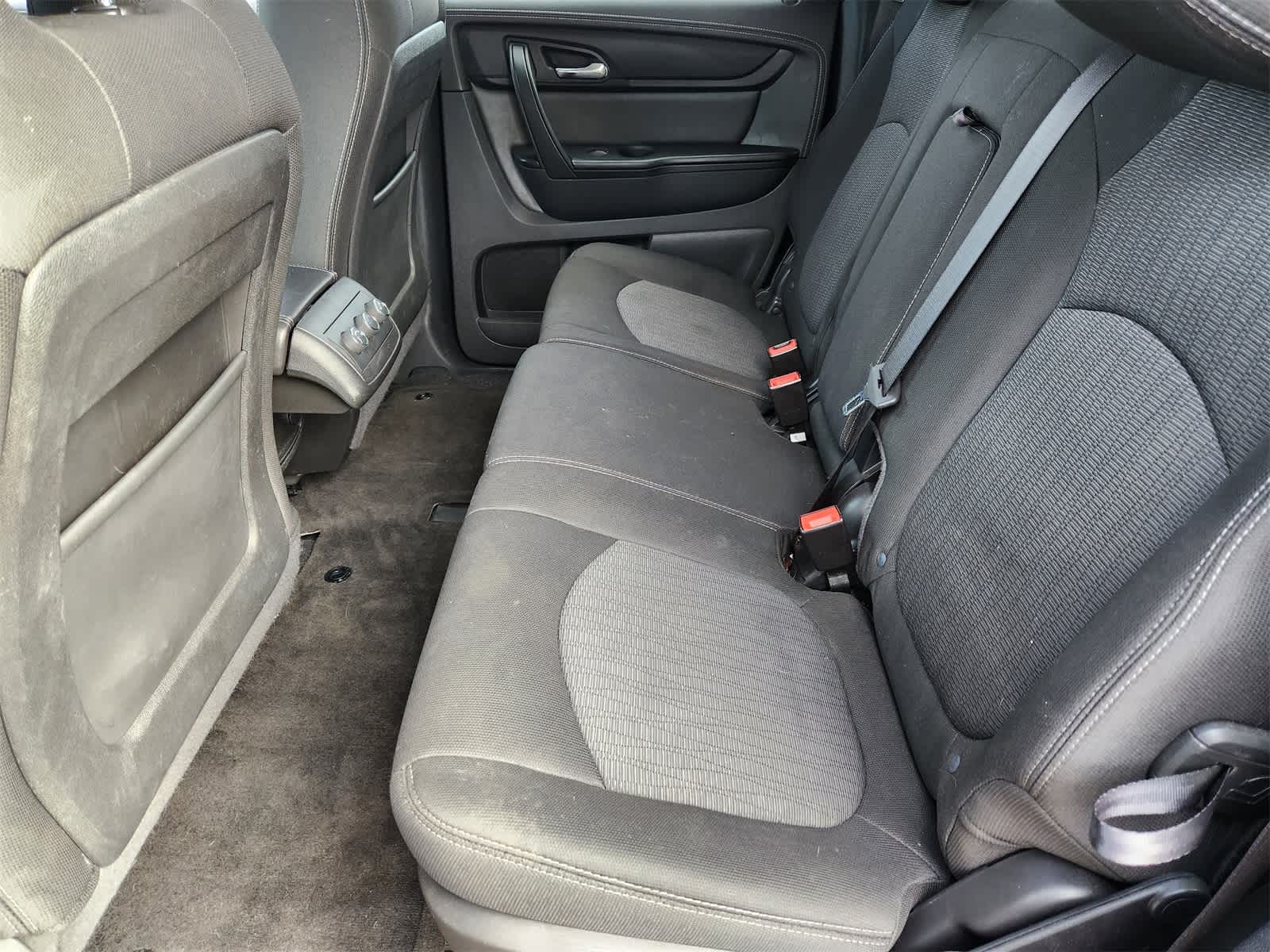 Thumbnail: 2017 Chevrolet Traverse - 22