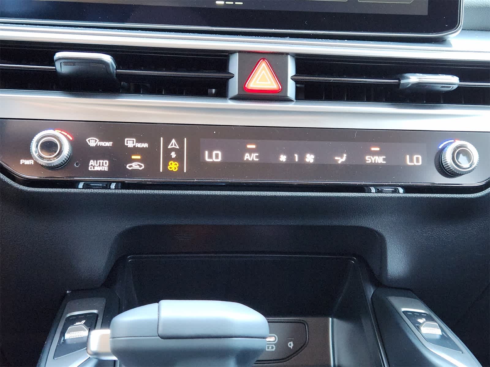 Thumbnail: 2026 Kia Sorento - 17