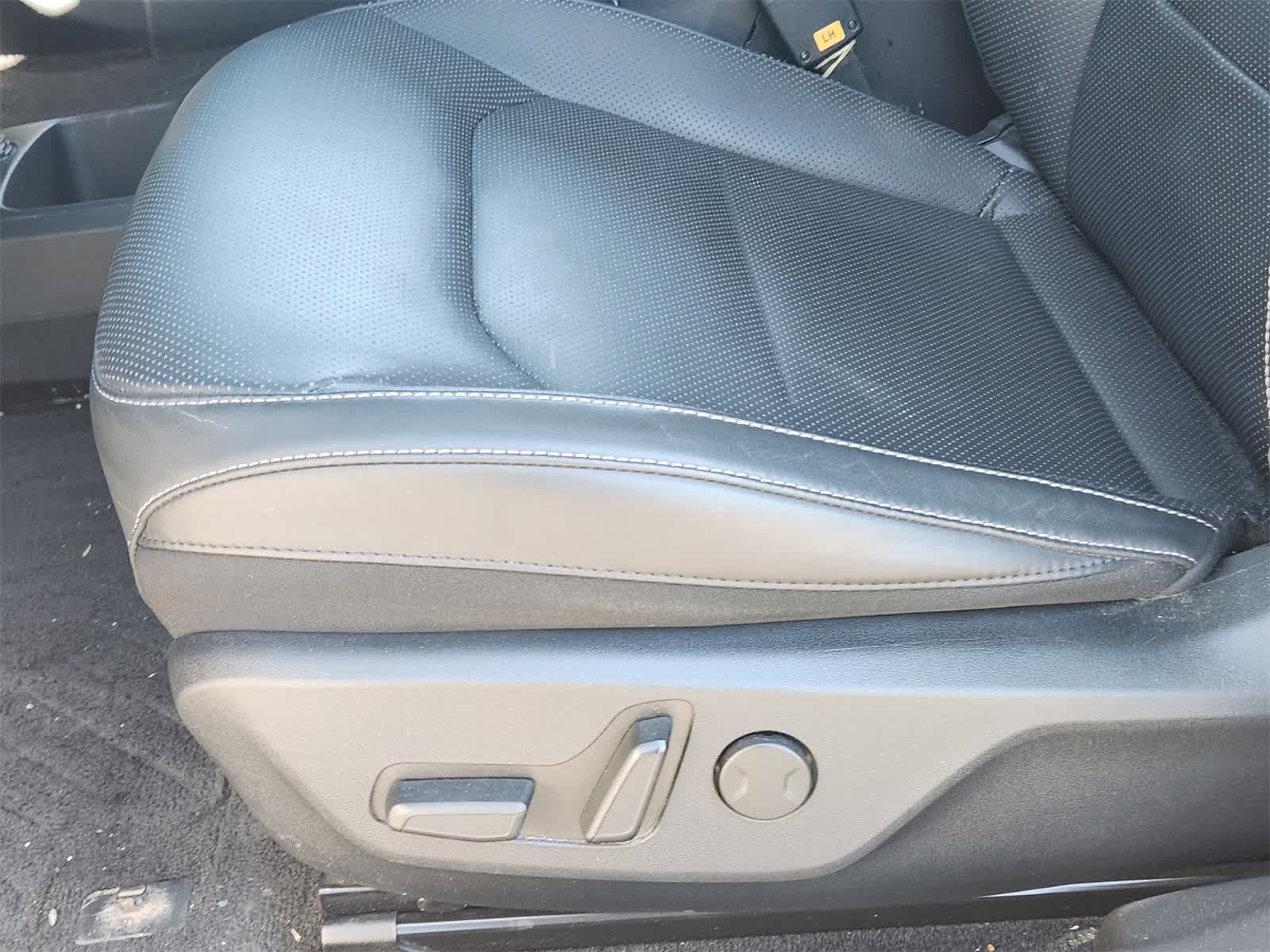 Thumbnail: 2023 Kia EV6 - 23