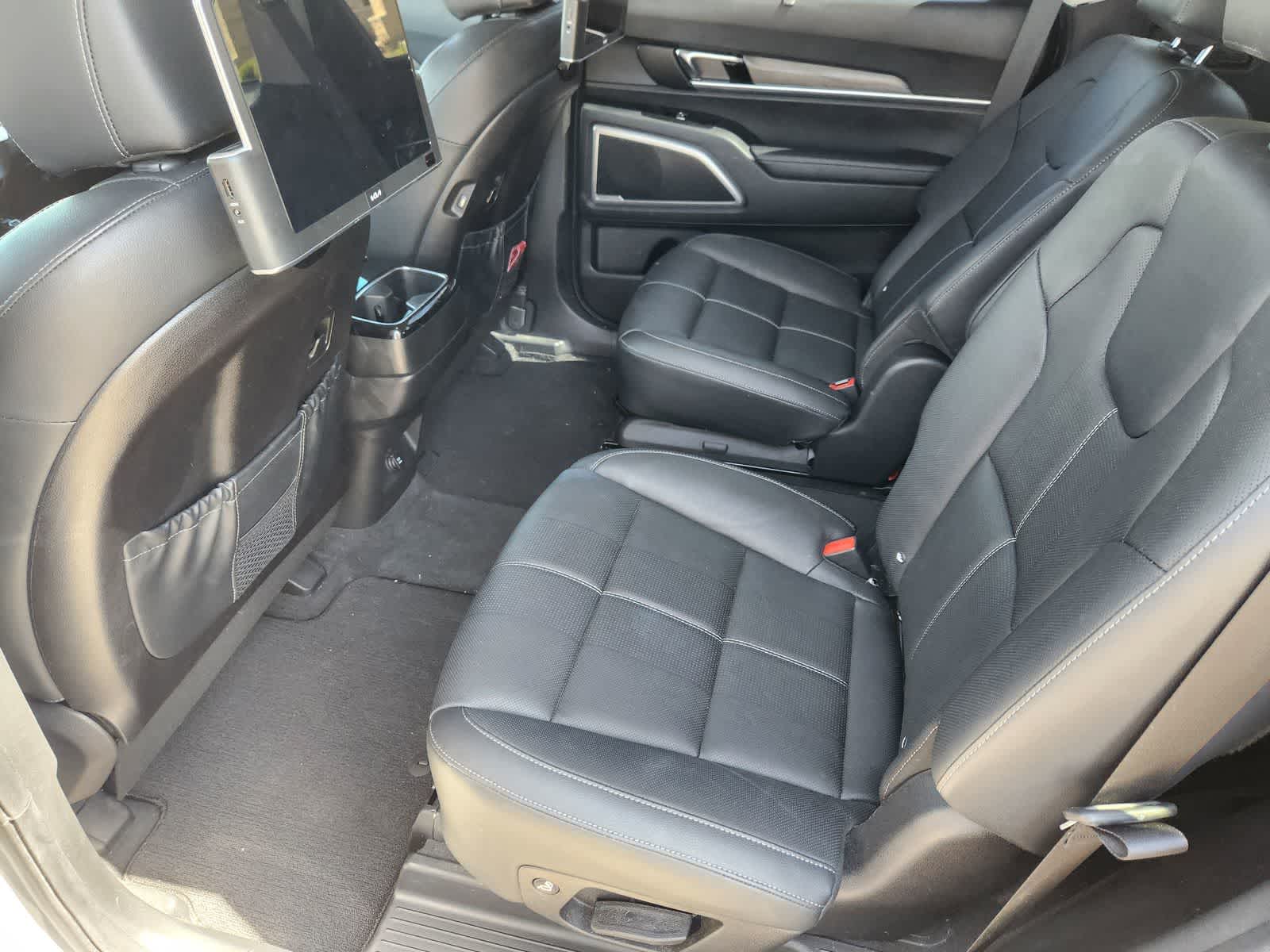 Thumbnail: 2022 Kia Telluride - 29