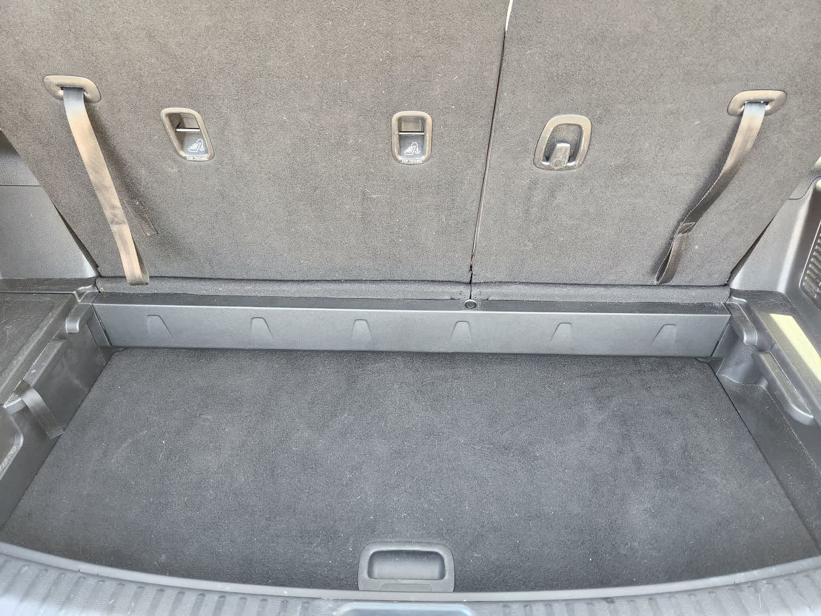 Thumbnail: 2020 Kia Telluride - 31