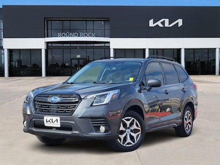 2023 Subaru Forester Premium SUV