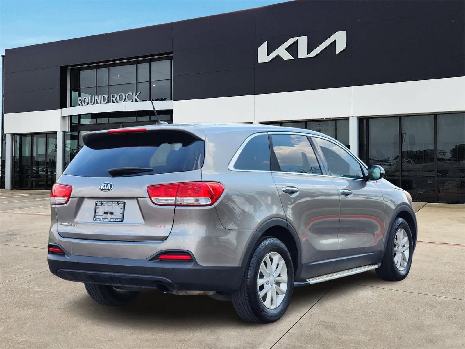 Thumbnail: 2016 Kia Sorento - 5