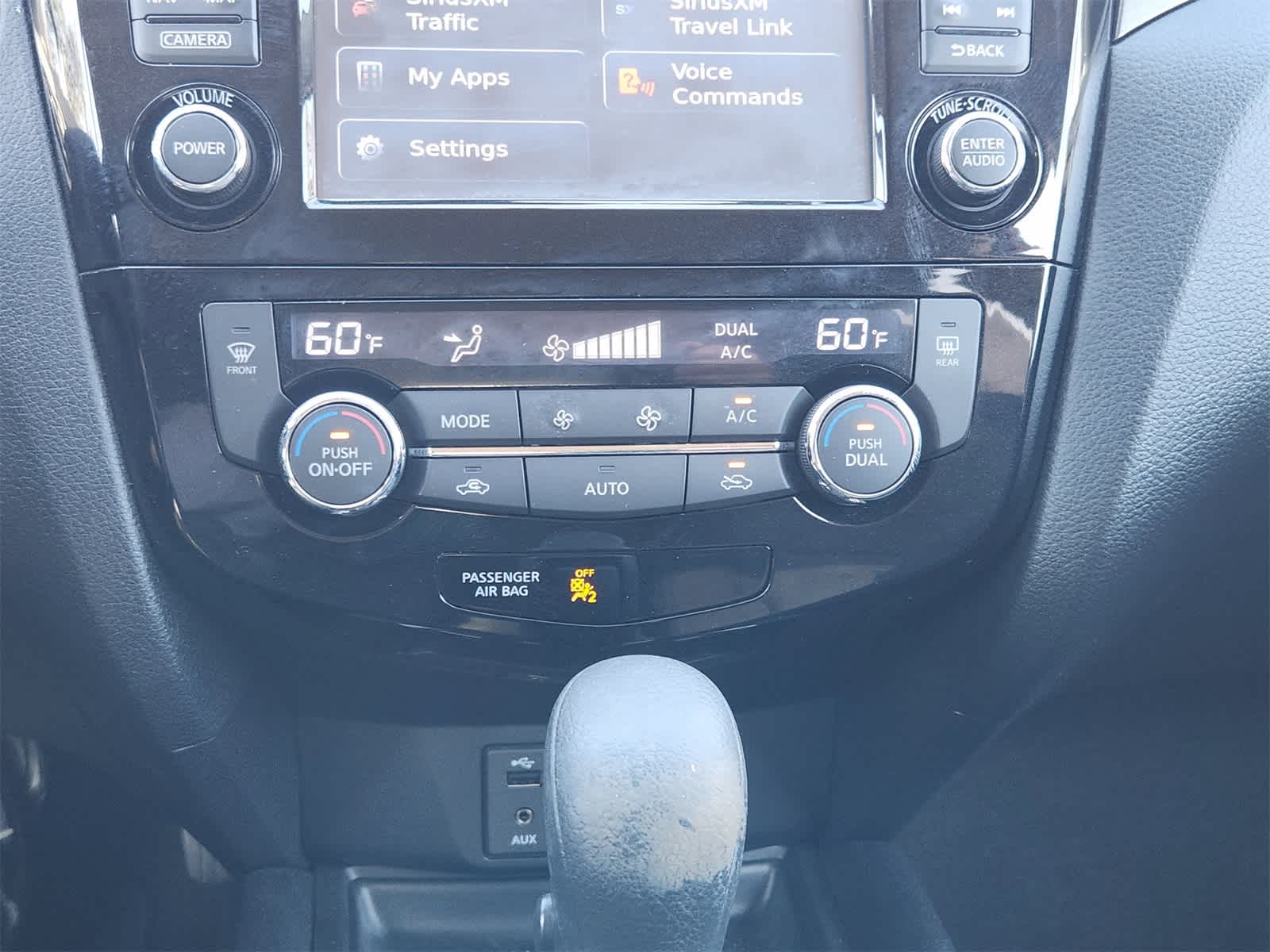 Thumbnail: 2014 Nissan Rogue - 19