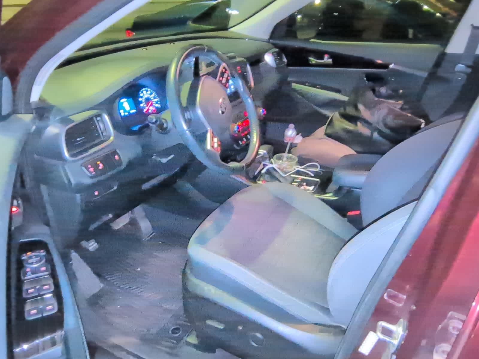 Thumbnail: 2020 Kia Sorento - 10