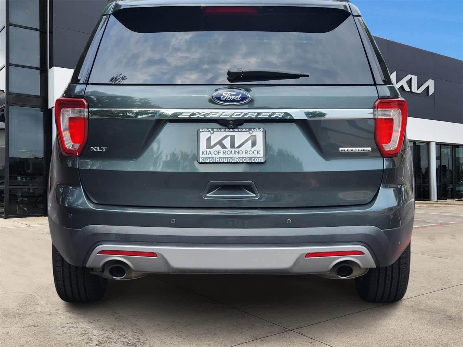 Thumbnail: 2016 Ford Explorer - 6