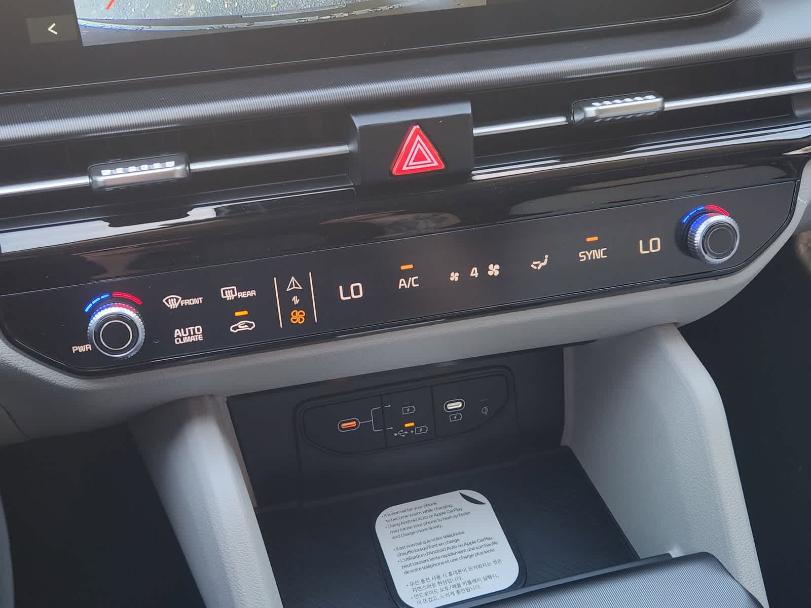 2026 Kia Sportage EX - Photo 16