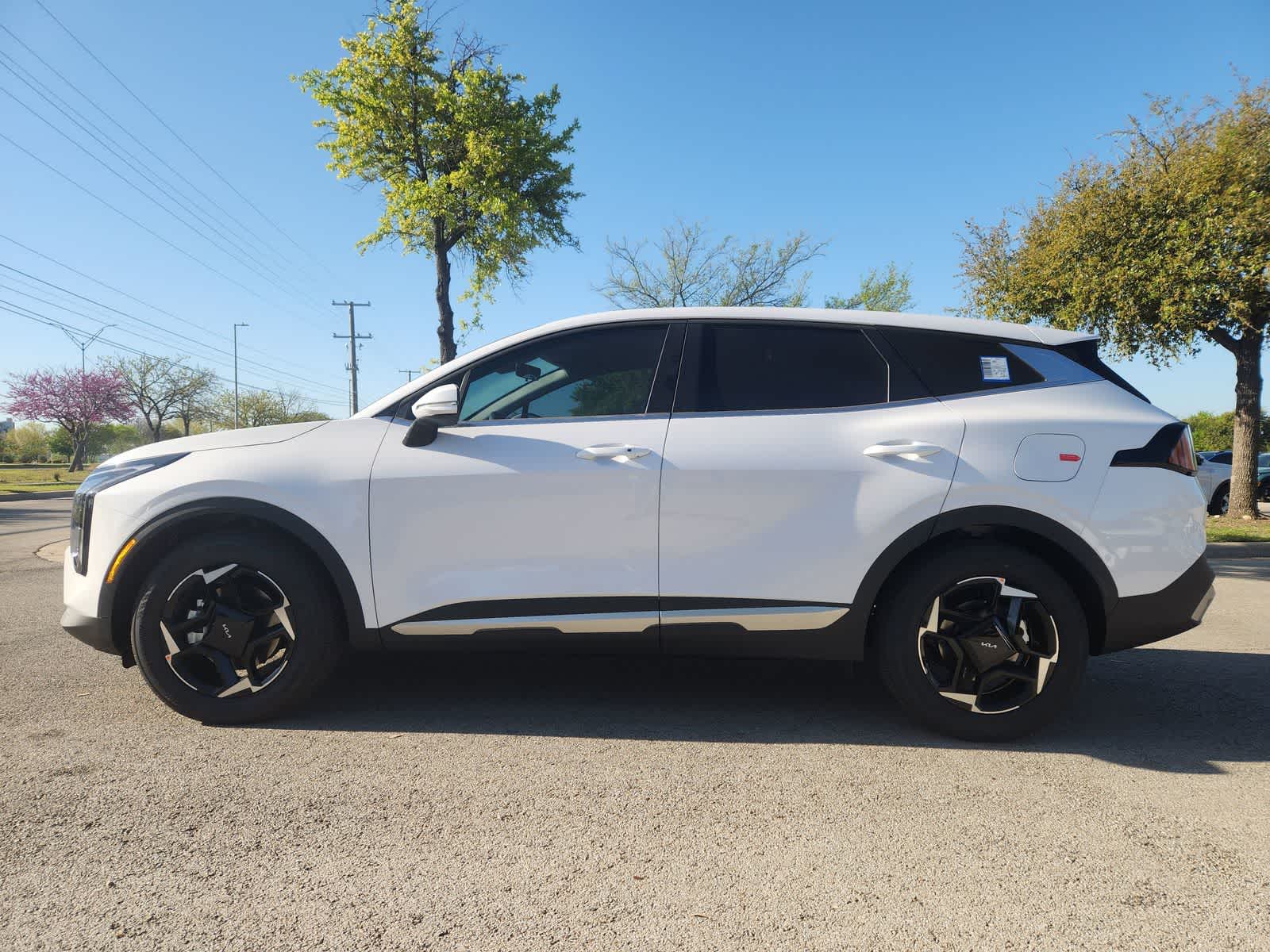 Thumbnail: 2026 Kia Sportage - 3