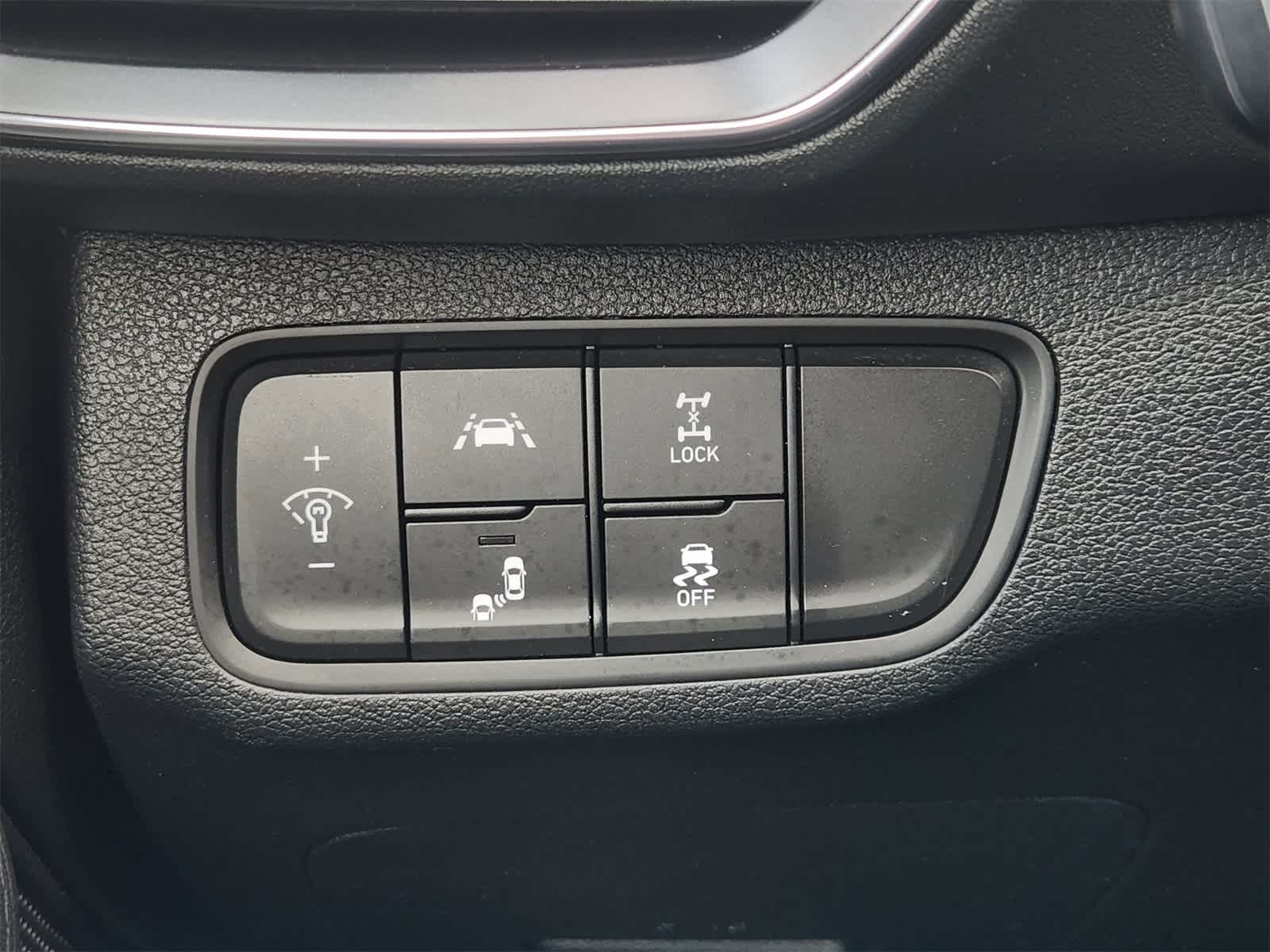 Thumbnail: 2020 Hyundai Santa Fe - 22