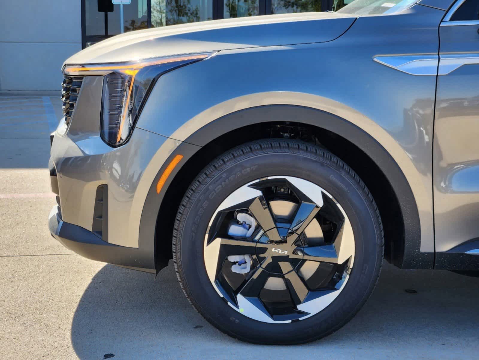 Thumbnail: 2025 Kia Sorento - 7