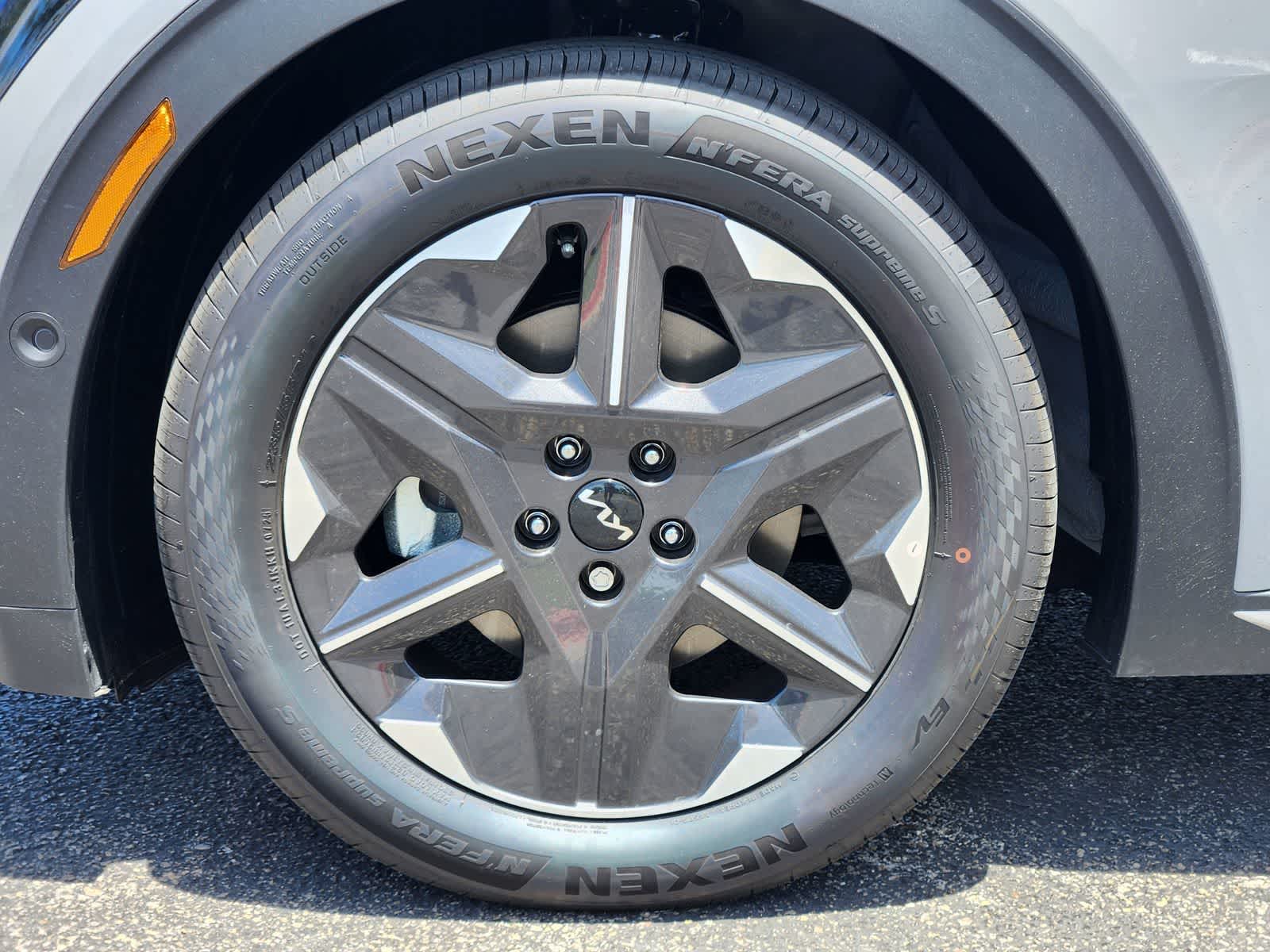 Thumbnail: 2025 Kia EV6 - 9