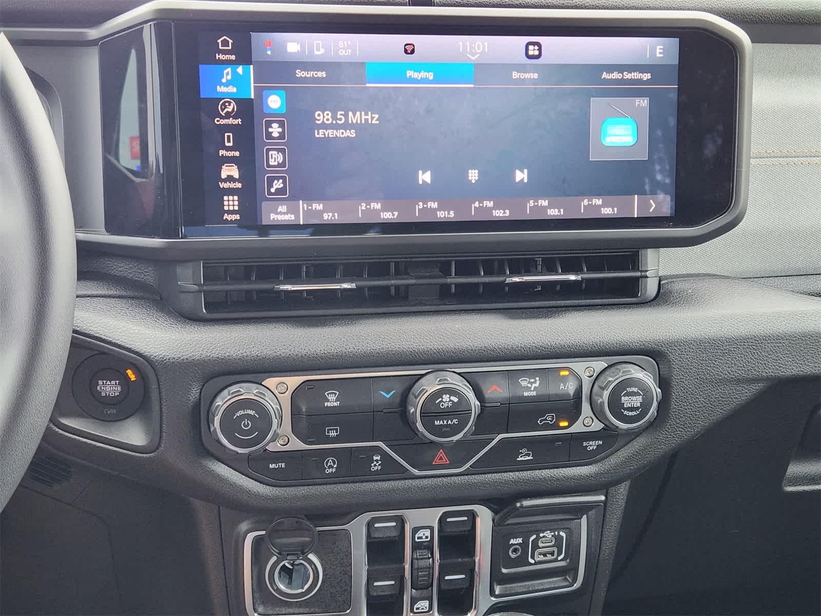 Thumbnail: 2024 Jeep Wrangler - 17