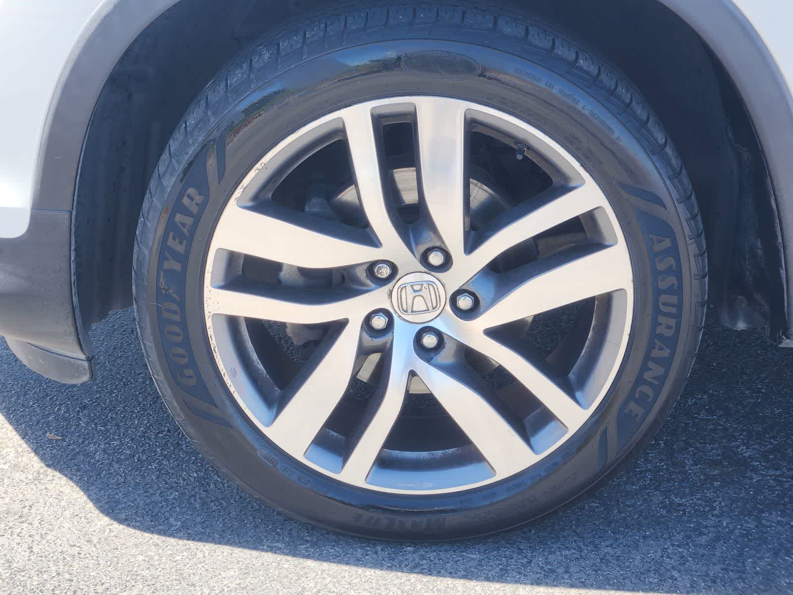 Thumbnail: 2016 Honda Pilot - 9