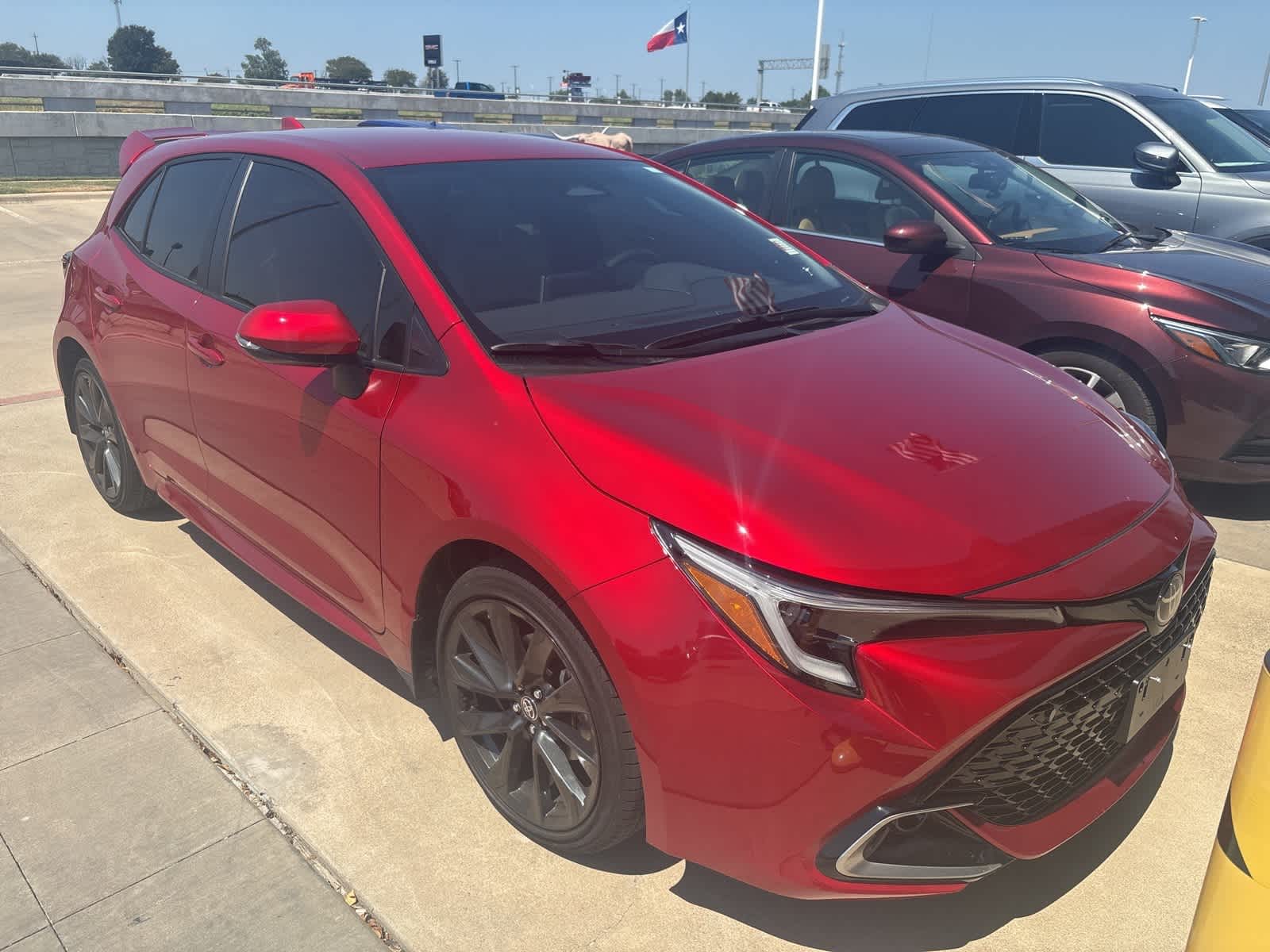 2025 Toyota Corolla XSE photo 3