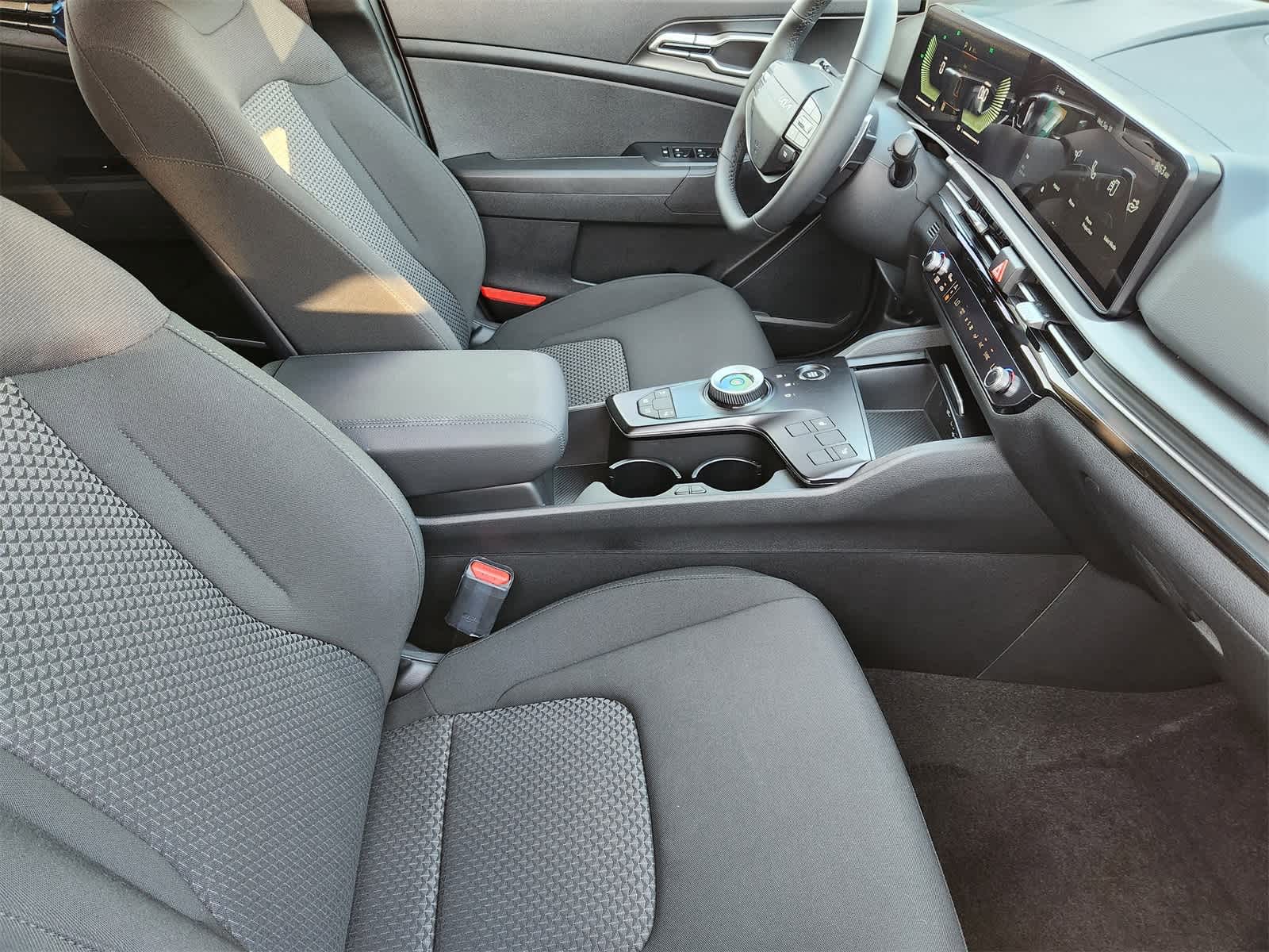 Thumbnail: 2026 Kia Sportage - 12