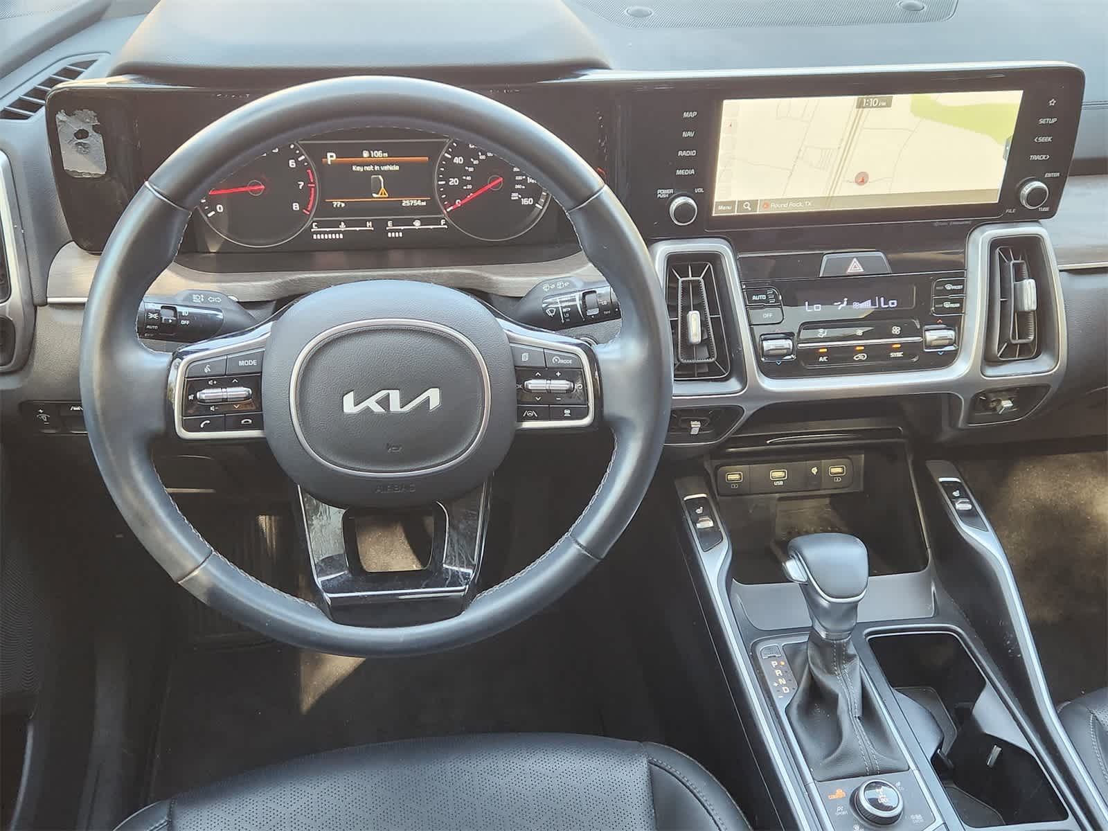 Thumbnail: 2023 Kia Sorento - 27