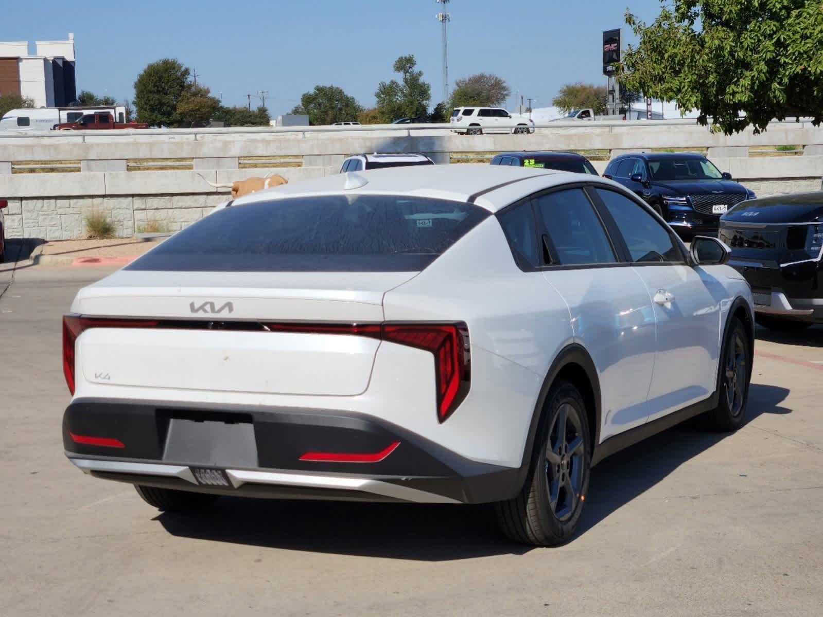 Thumbnail: 2025 Kia K4 - 4