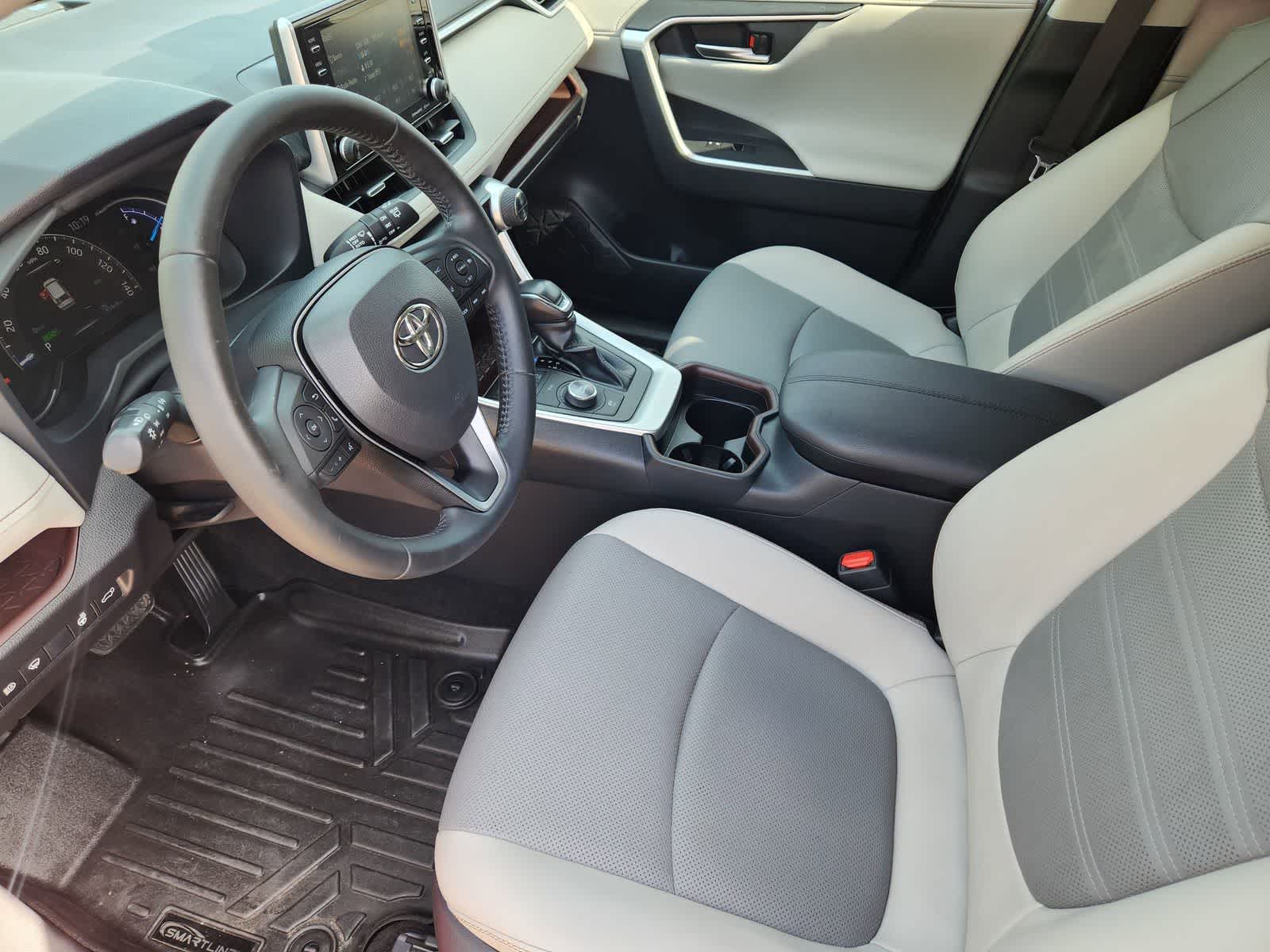 Thumbnail: 2019 Toyota RAV4 - 2