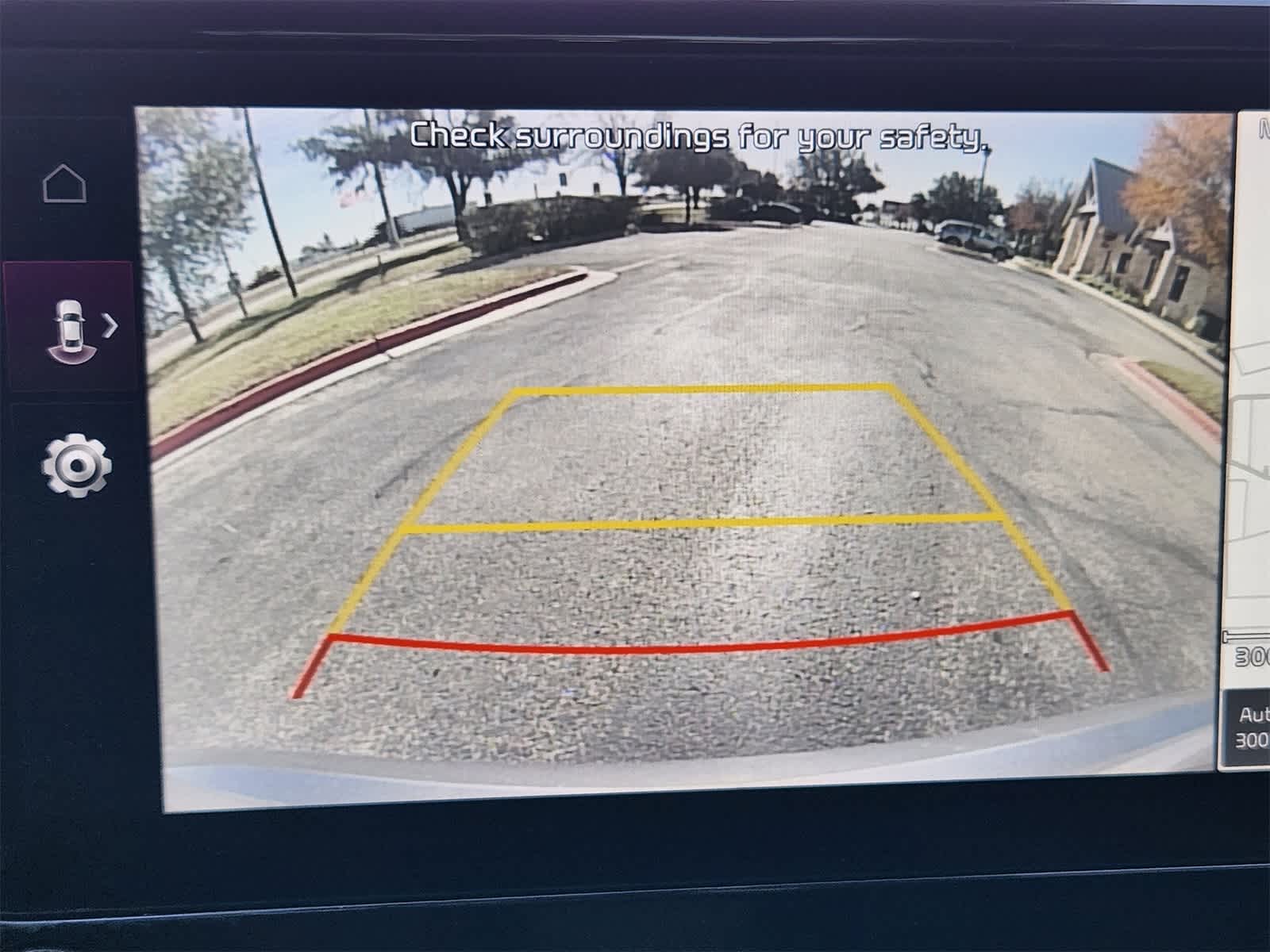 Thumbnail: 2022 Kia Forte - 18