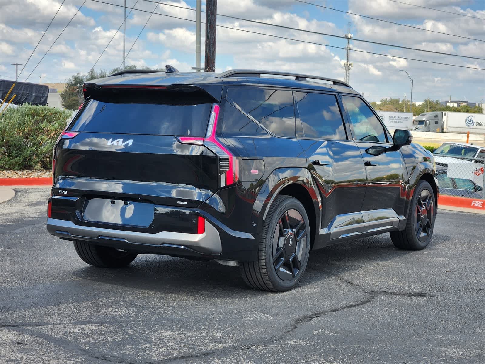 Thumbnail: 2026 Kia EV9 - 5