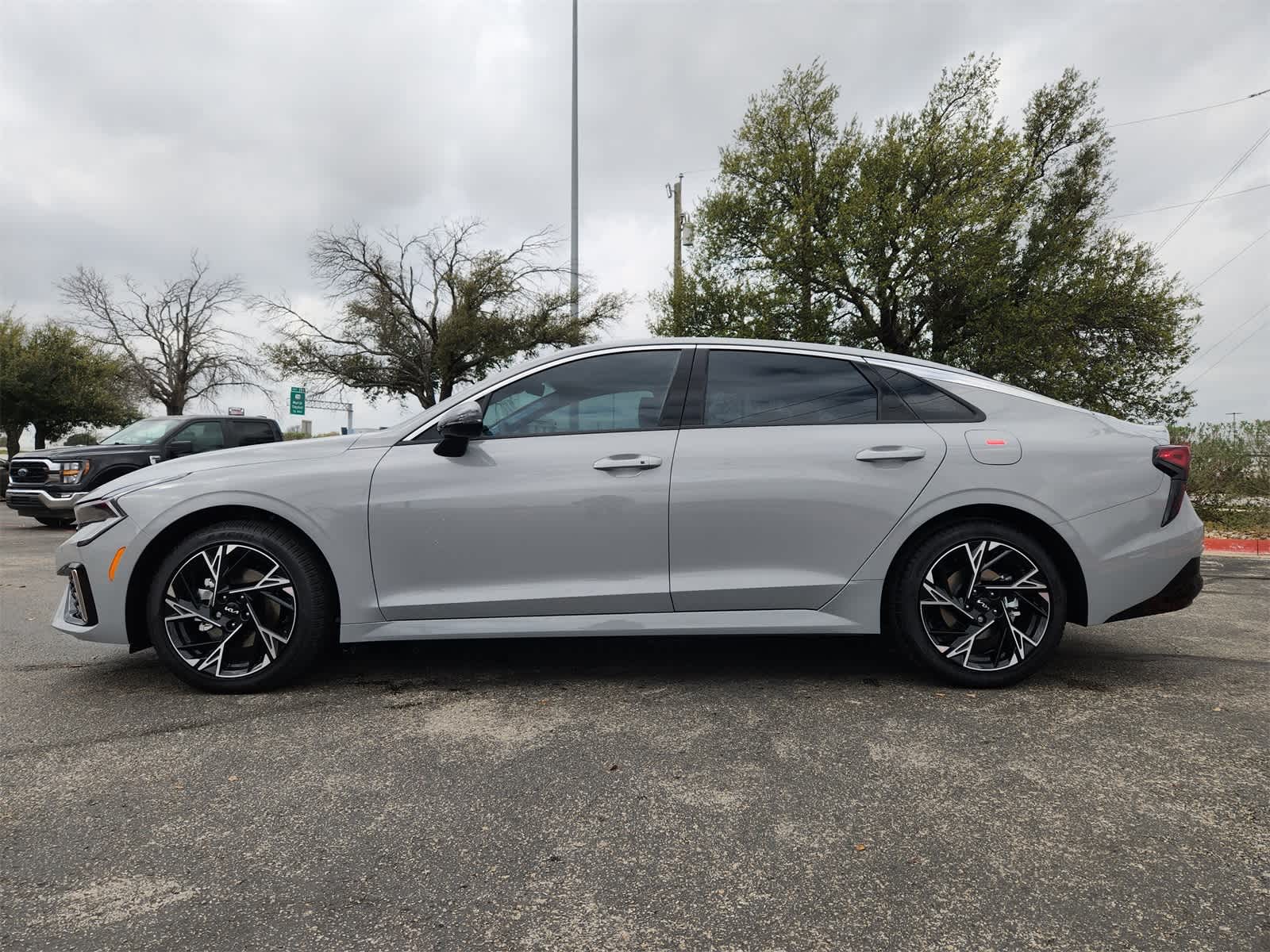 Thumbnail: 2026 Kia K5 - 4