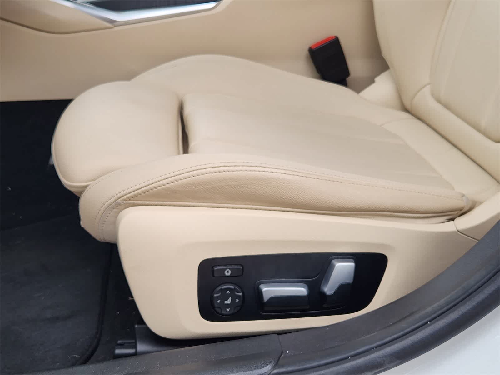 Thumbnail: 2021 BMW 3 Series - 24