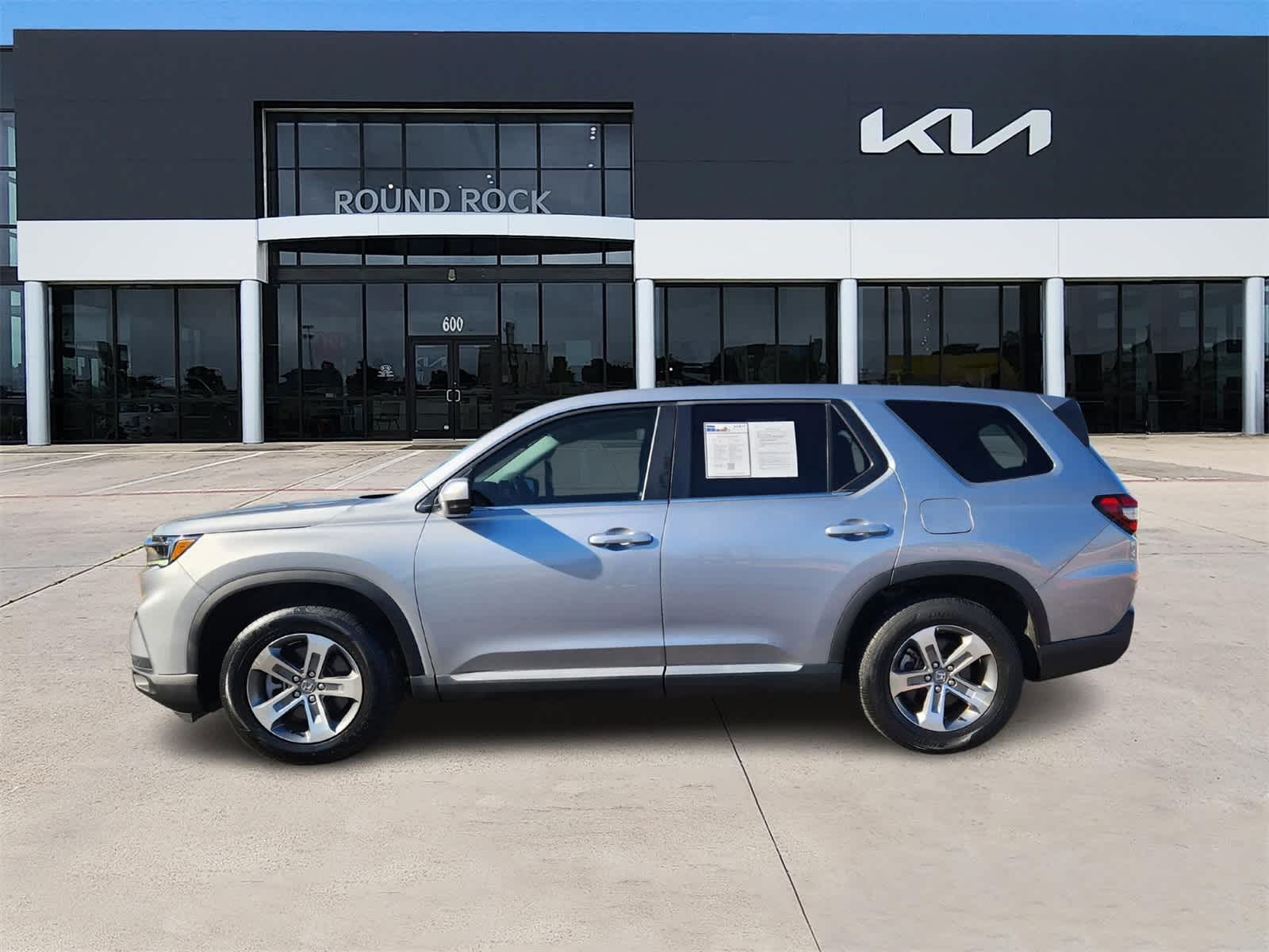 Thumbnail: 2023 Honda Pilot - 4