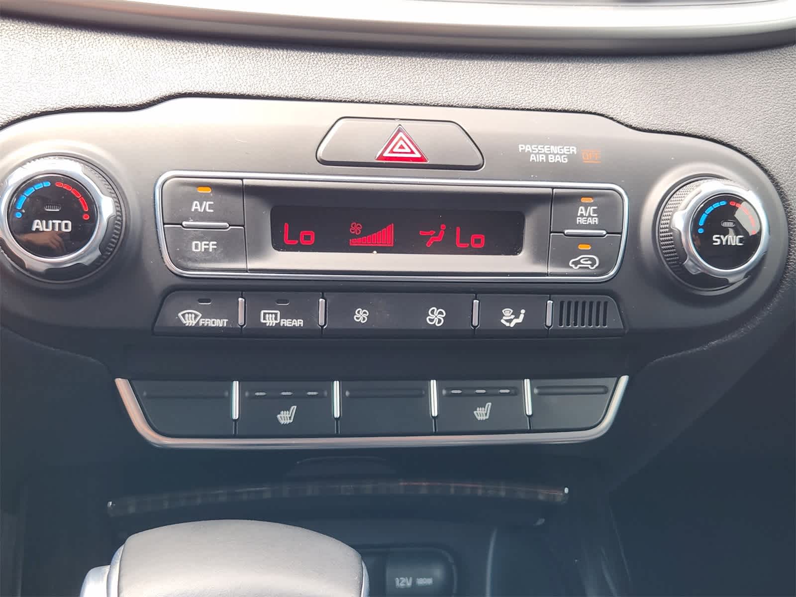 Thumbnail: 2019 Kia Sorento - 19