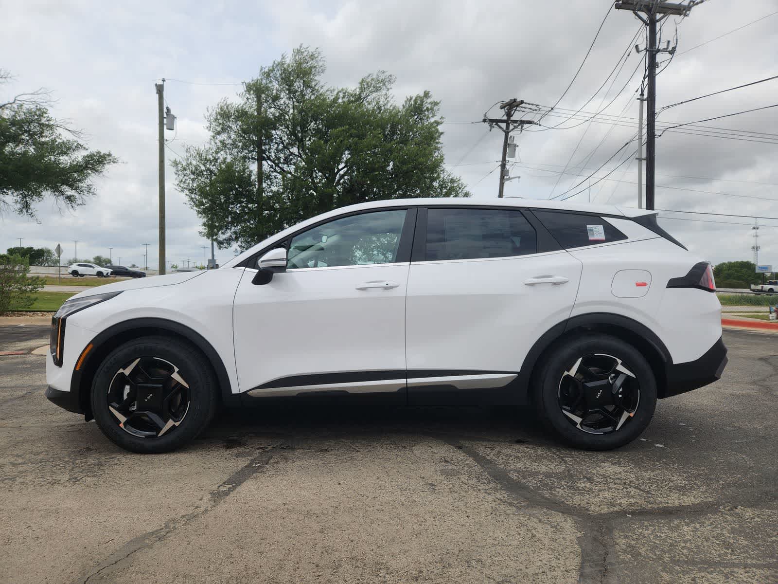 Thumbnail: 2026 Kia Sportage - 4