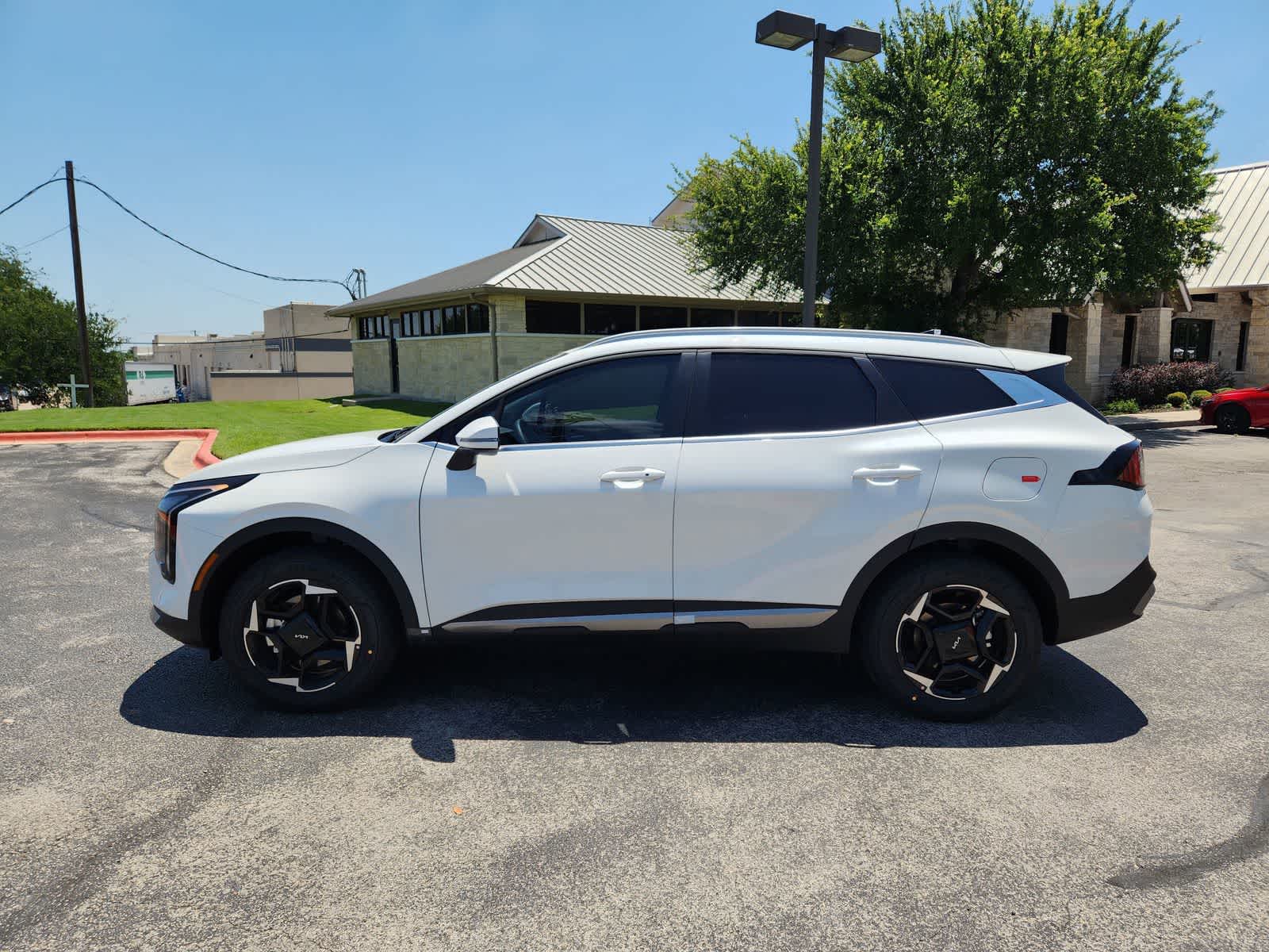 Thumbnail: 2026 Kia Sportage - 4