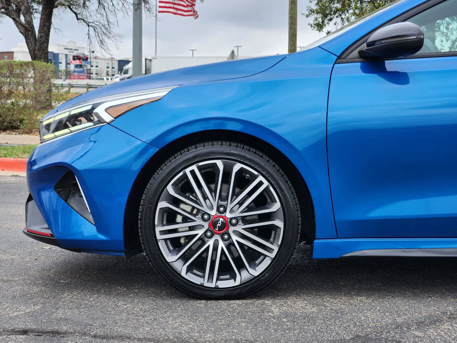 Thumbnail: 2023 Kia Forte - 8