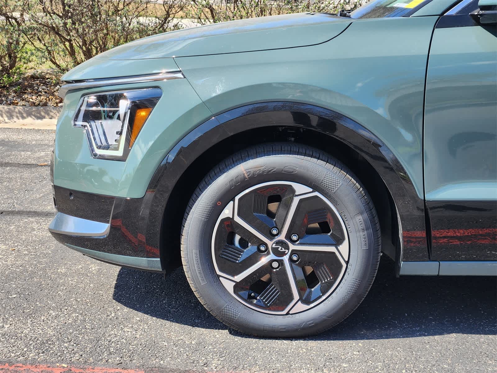 Thumbnail: 2026 Kia Niro - 7