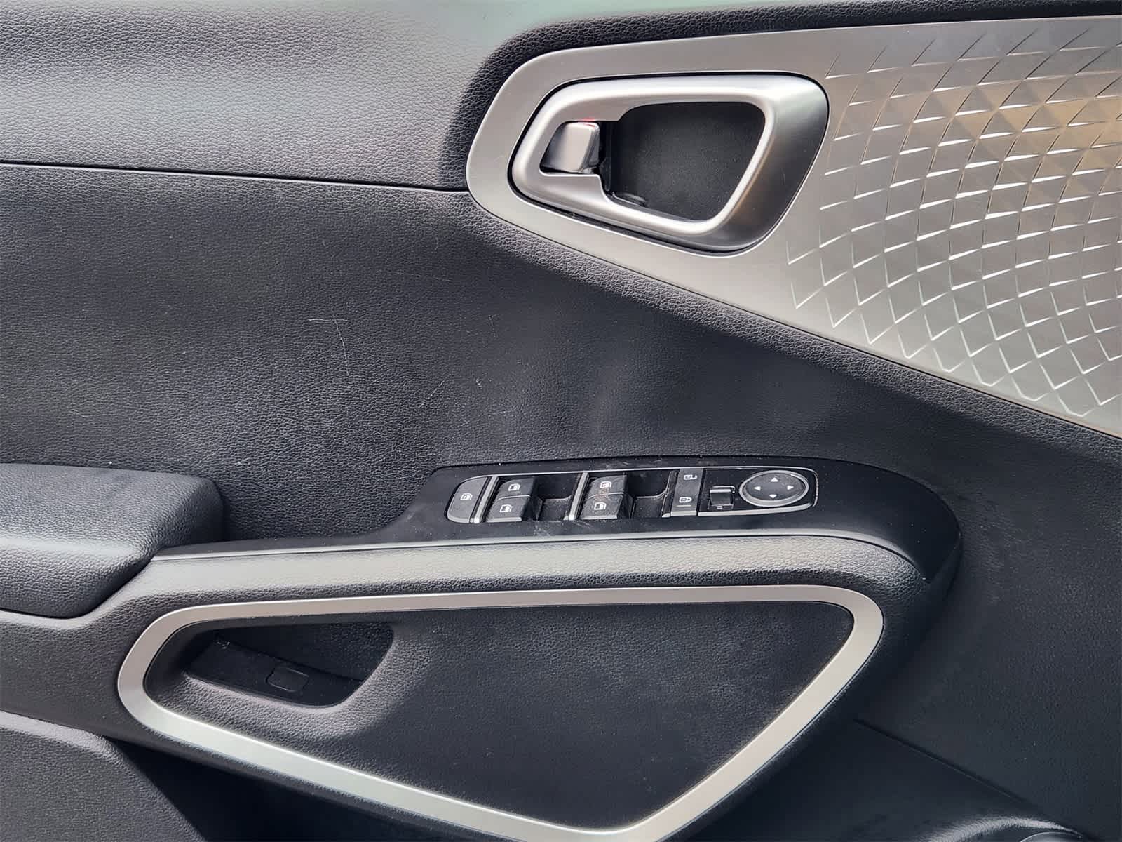 Thumbnail: 2023 Kia Soul - 22