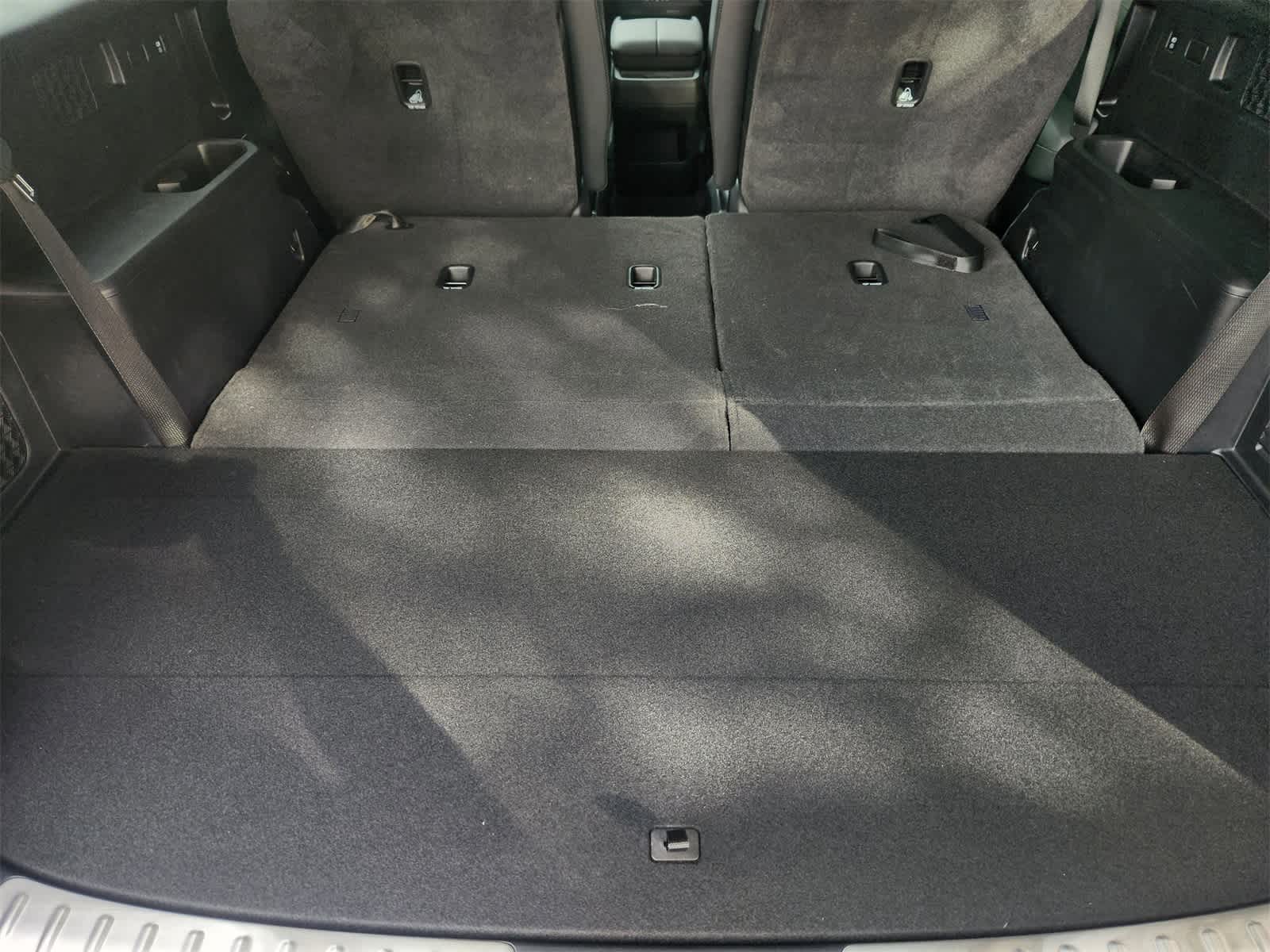 Thumbnail: 2027 Kia Telluride - 27