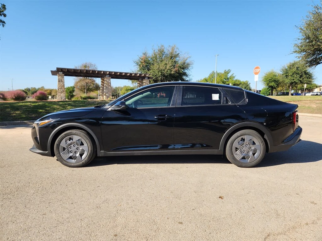 New 2025 Kia K4 LX Sedan