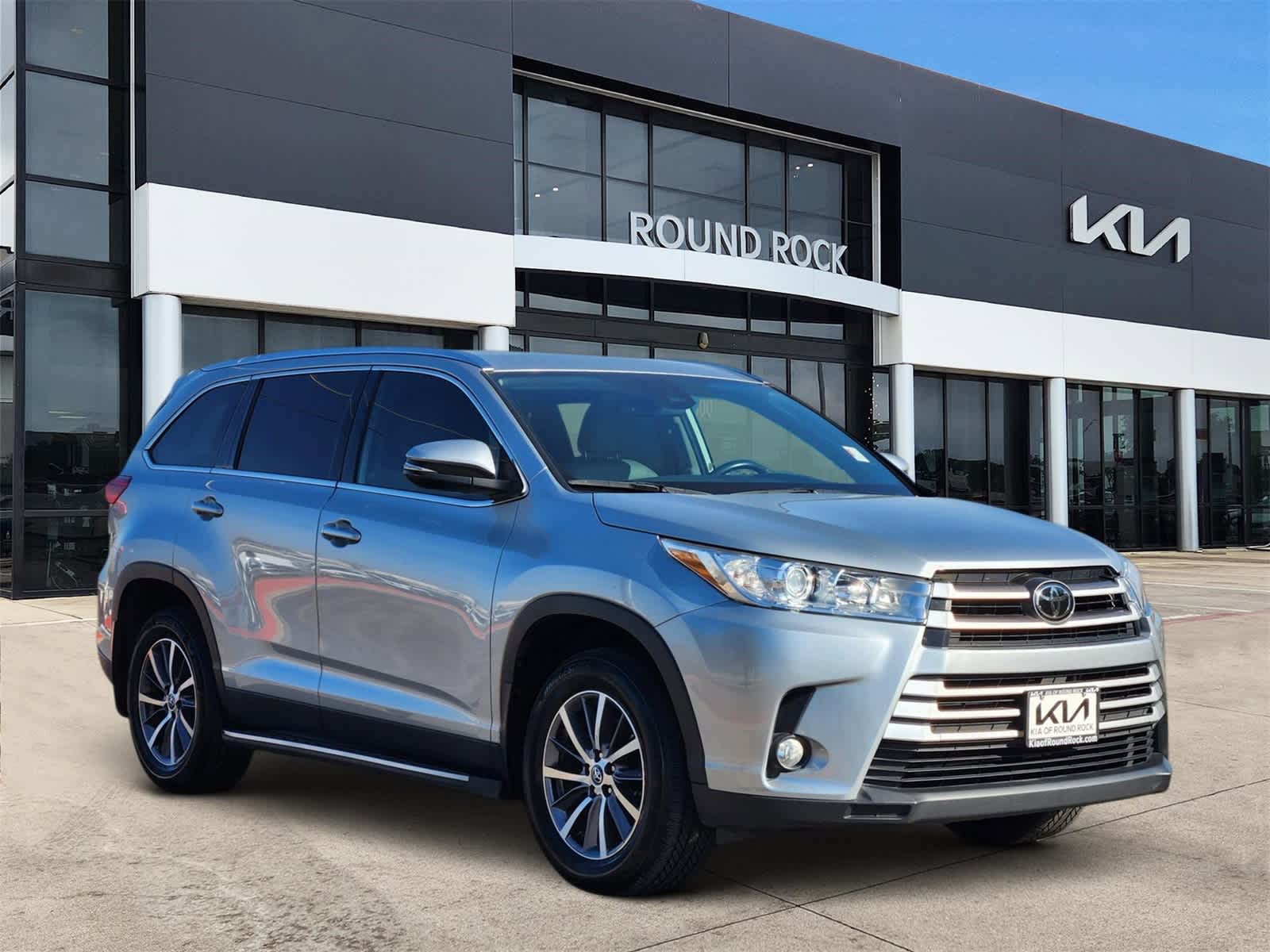 Thumbnail: 2019 Toyota Highlander - 3