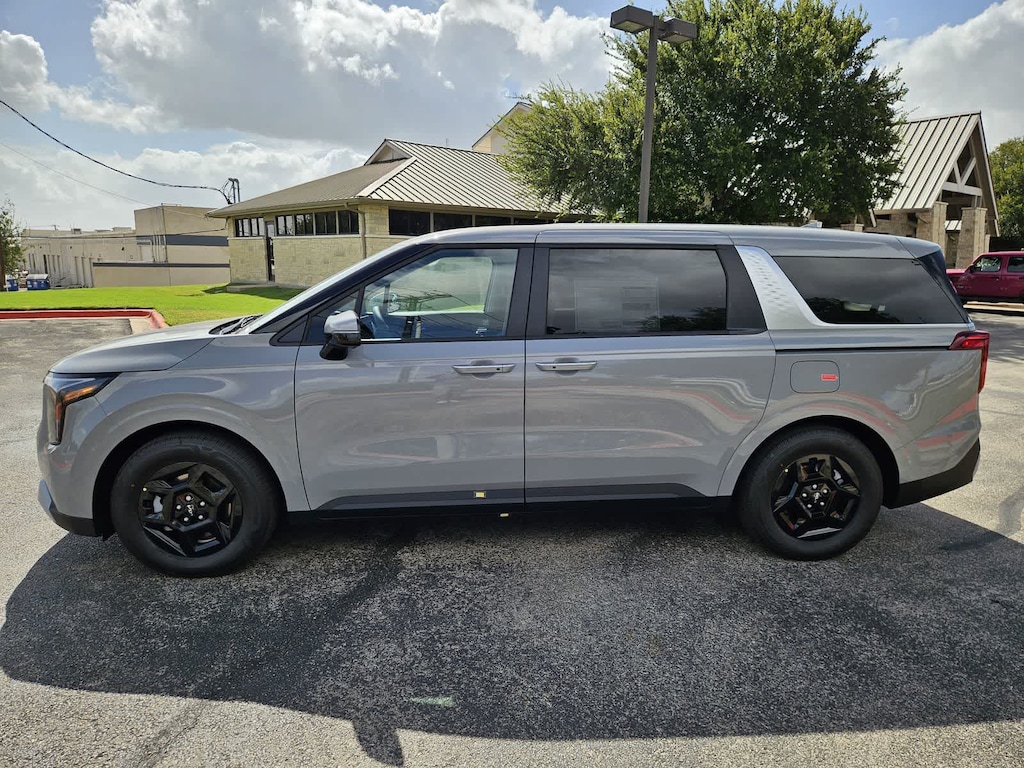 New 2027 Kia Carnival LXS Van Passenger Van