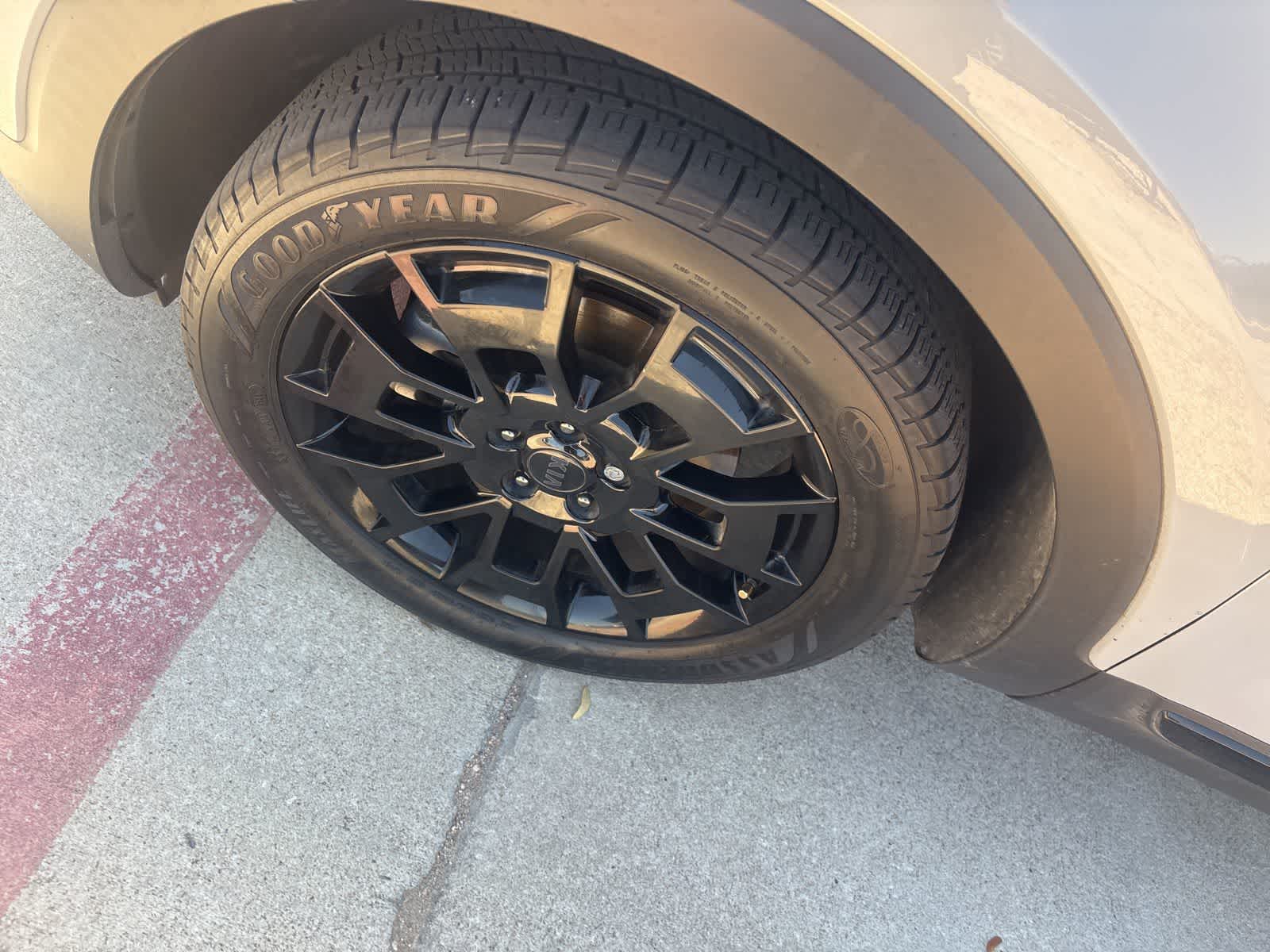 Thumbnail: 2021 Kia Telluride - 10