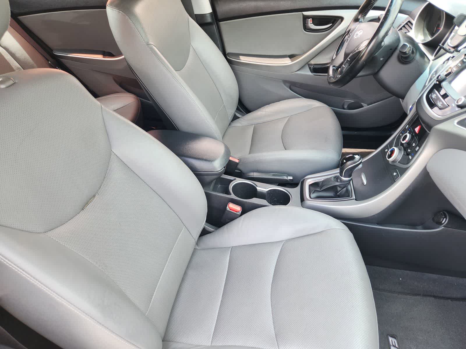 Thumbnail: 2014 Hyundai Elantra - 12