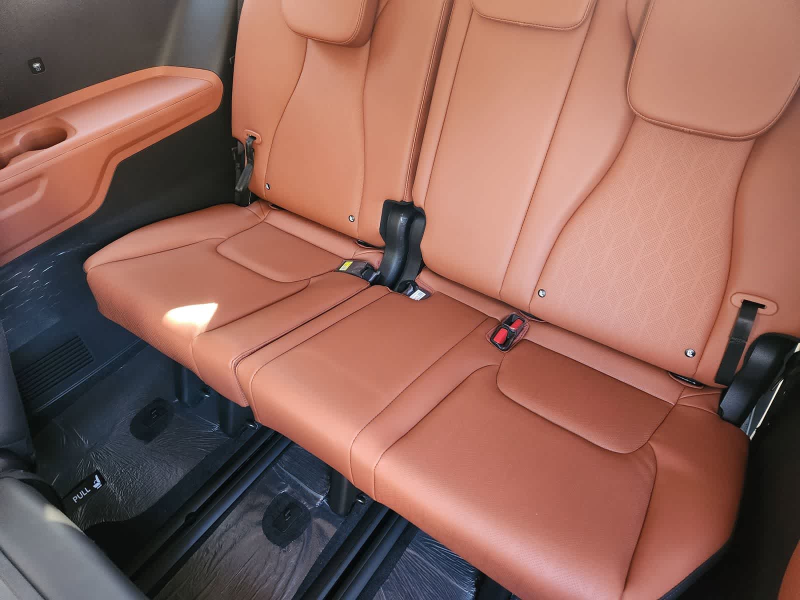 Thumbnail: 2026 Kia Carnival - 25