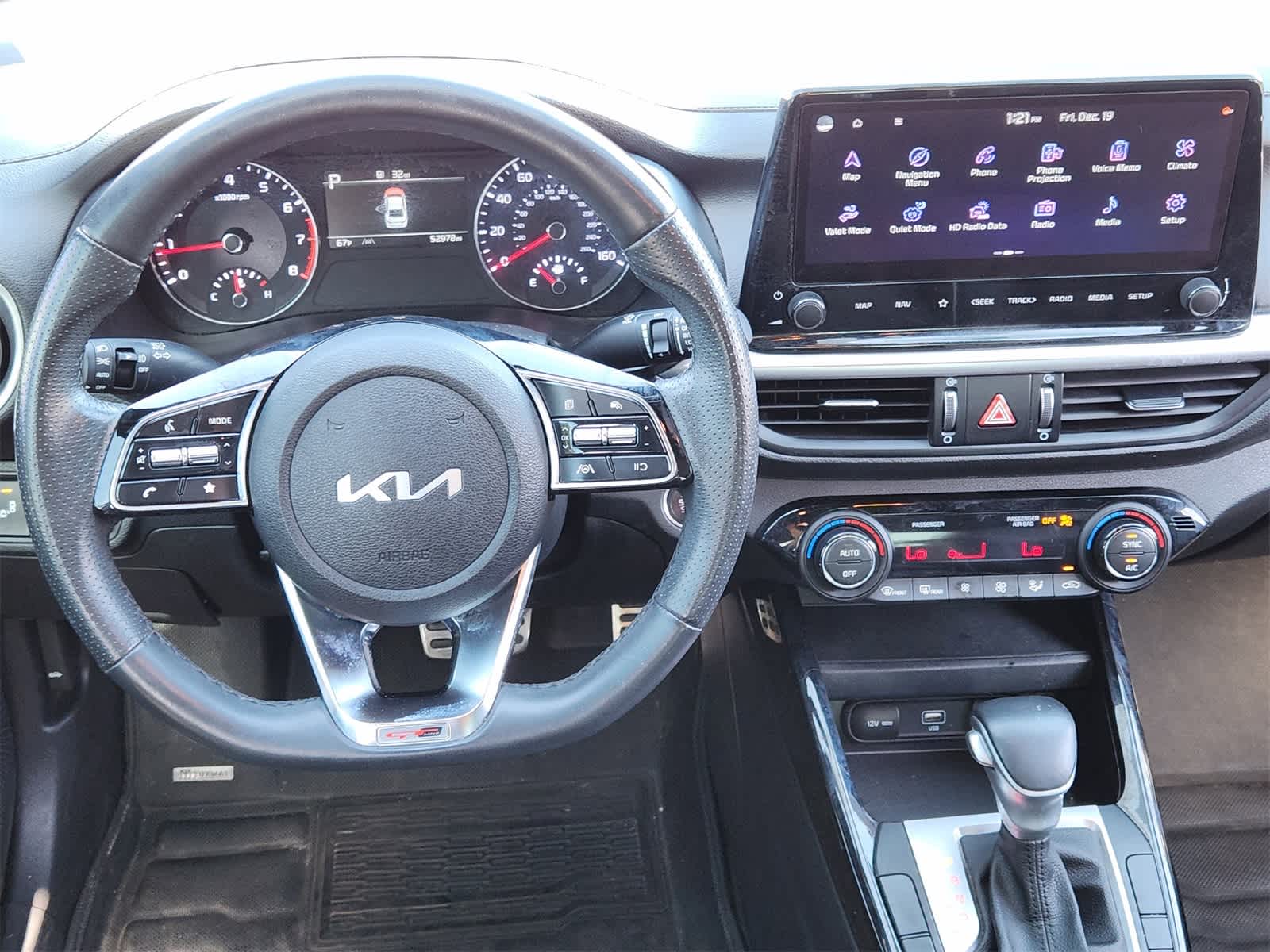 Thumbnail: 2022 Kia Forte - 26