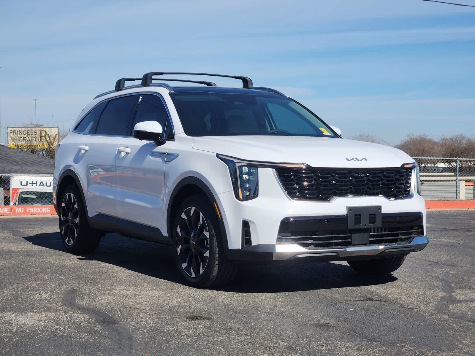 Thumbnail: 2026 Kia Sorento - 3