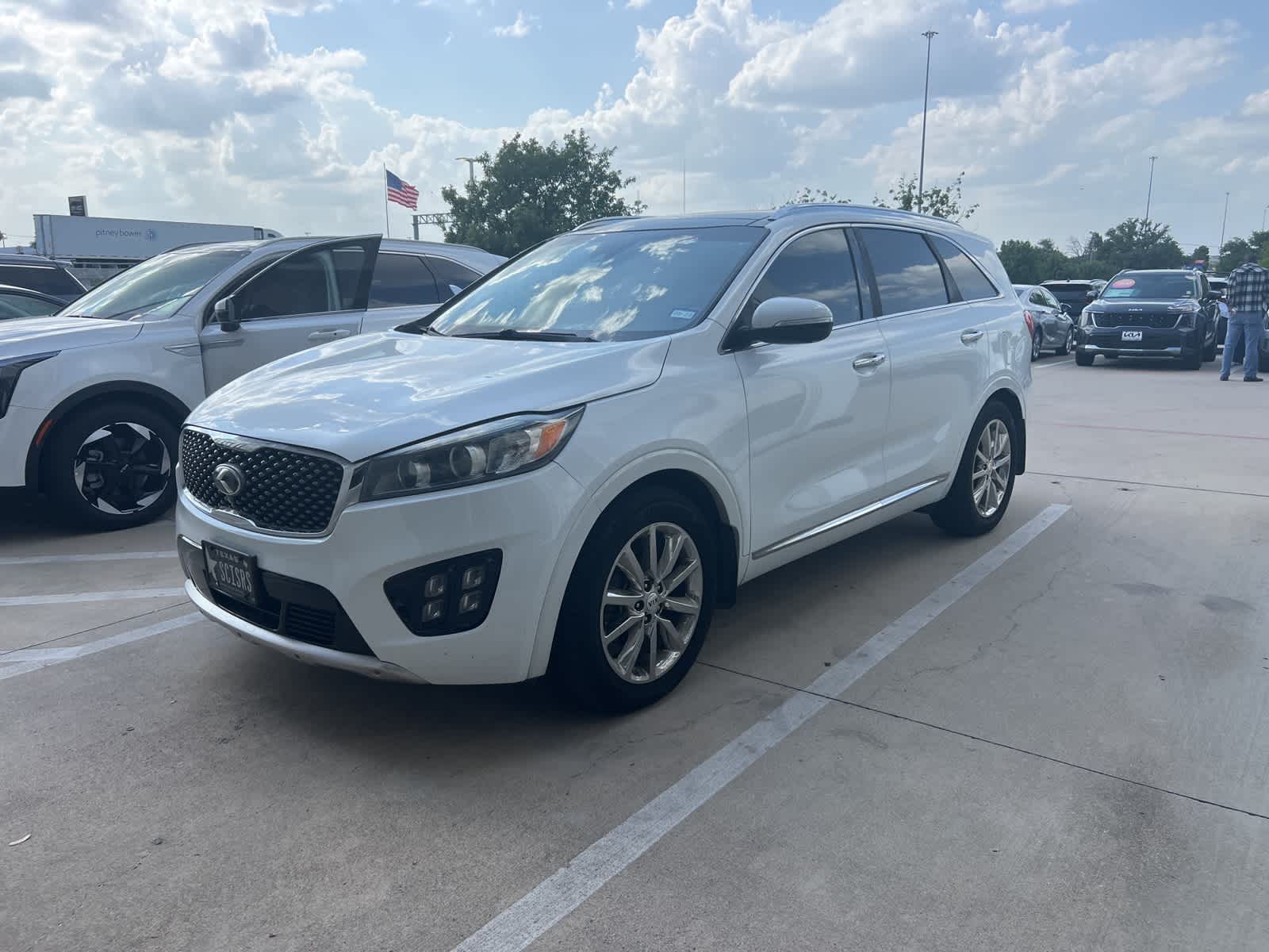 Thumbnail: 2016 Kia Sorento - 1