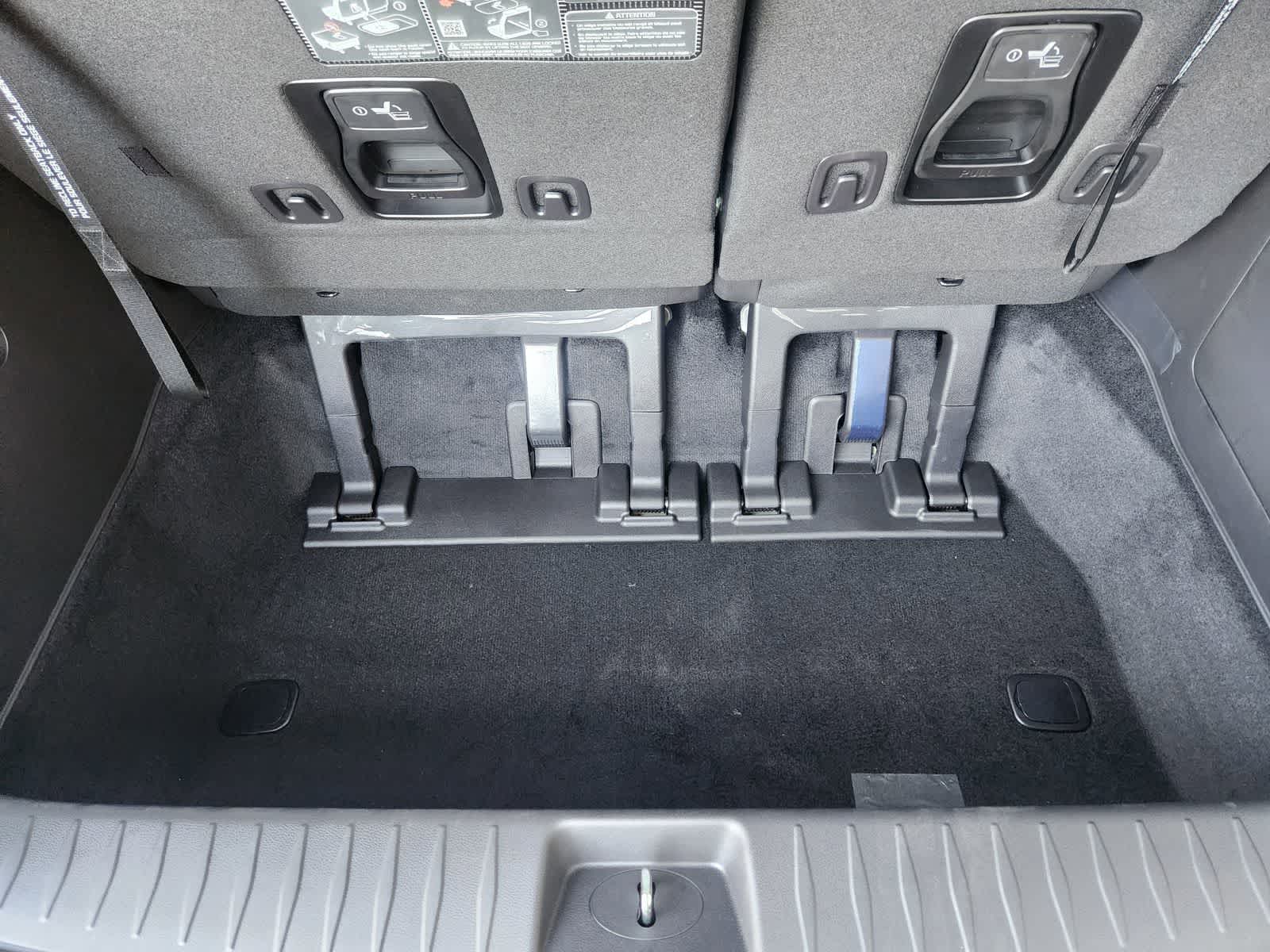 Thumbnail: 2026 Kia Carnival - 29