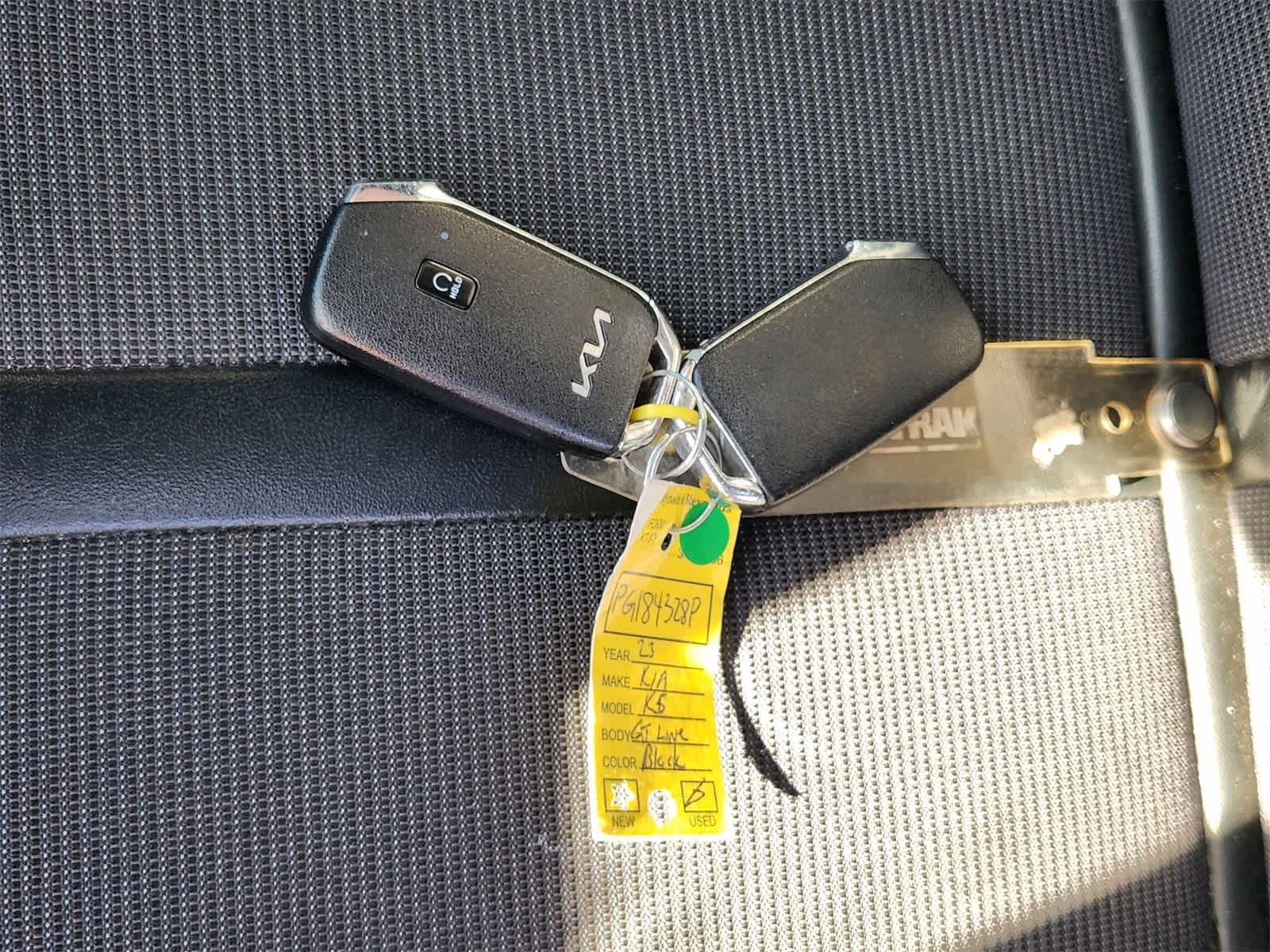 Thumbnail: 2023 Kia K5 - 32