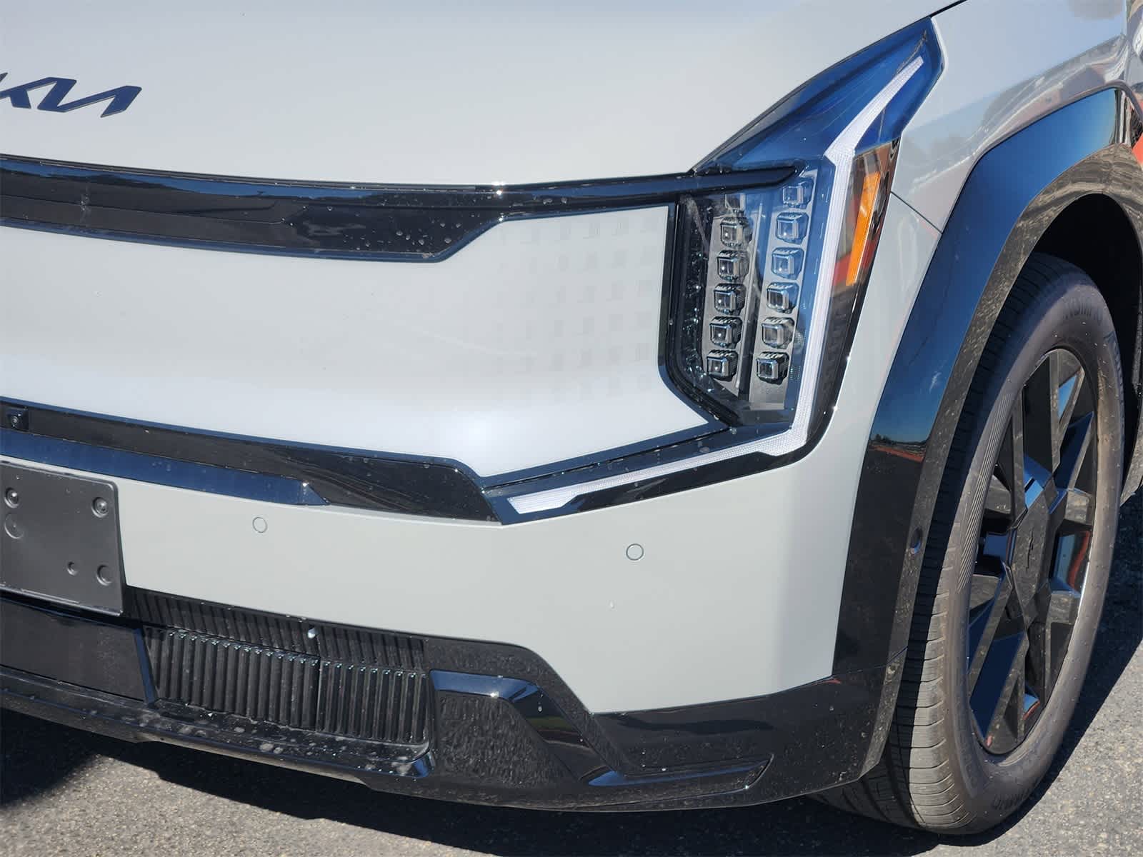 Thumbnail: 2026 Kia EV9 - 6